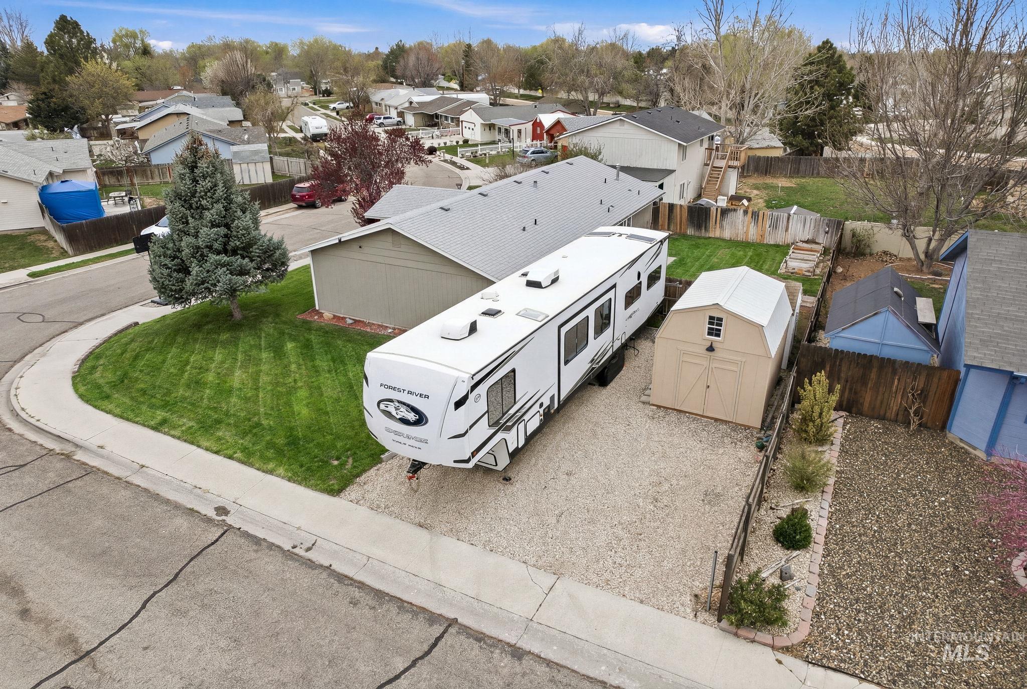 598 E Easy St, Kuna, Idaho 83634, 3 Bedrooms, 1.5 Bathrooms, Residential For Sale, Price $369,900,MLS 98980167