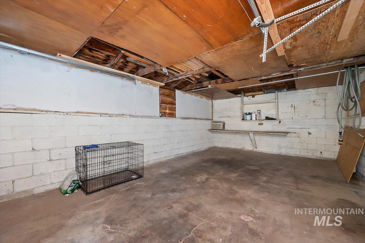 429 Wakefield St., Twin Falls, Idaho 83301, 2 Bedrooms, 1 Bathroom, Residential For Sale, Price $209,900,MLS 98980169