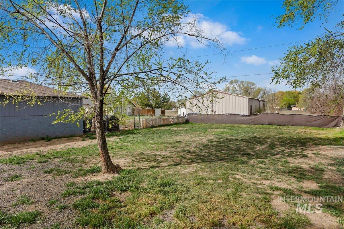 429 Wakefield St., Twin Falls, Idaho 83301, 2 Bedrooms, 1 Bathroom, Residential For Sale, Price $209,900,MLS 98980169