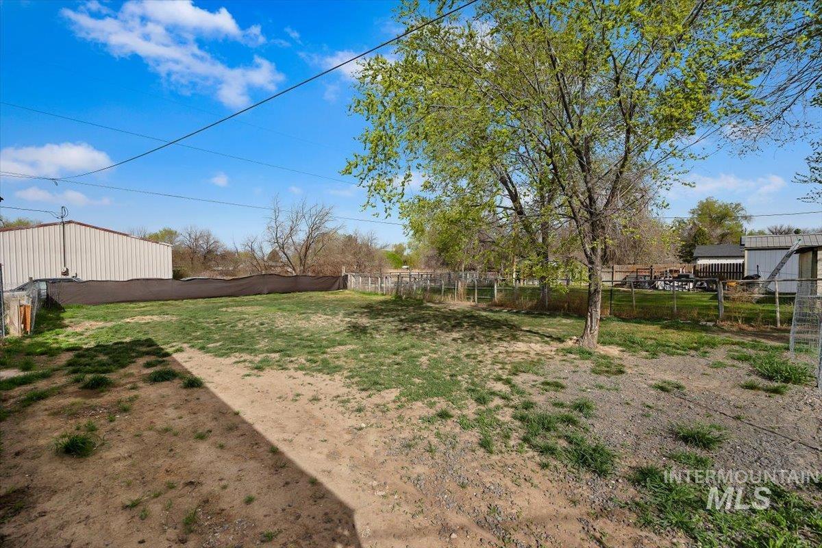 429 Wakefield St., Twin Falls, Idaho 83301, 2 Bedrooms, 1 Bathroom, Residential For Sale, Price $209,900,MLS 98980169