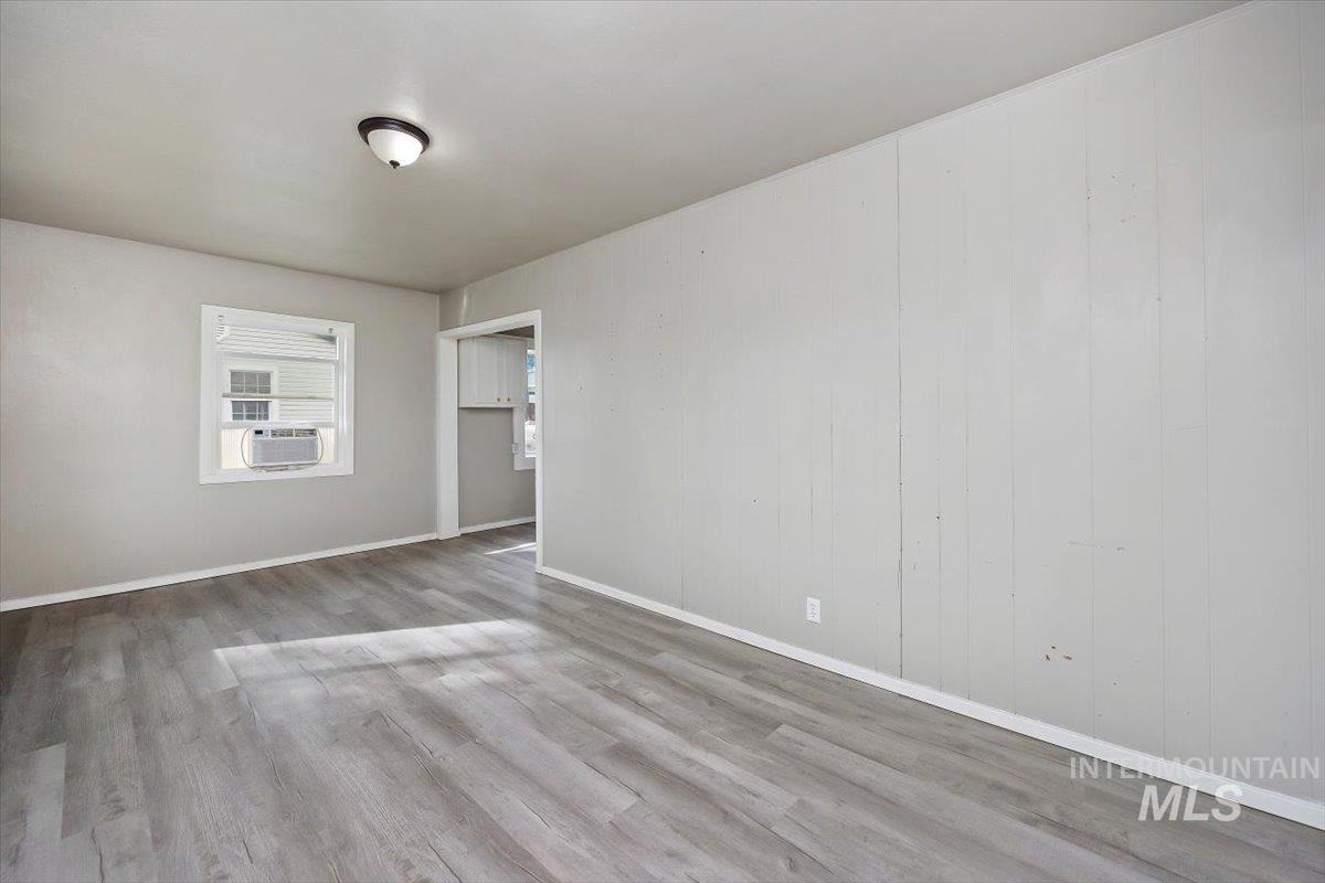 429 Wakefield St., Twin Falls, Idaho 83301, 2 Bedrooms, 1 Bathroom, Residential For Sale, Price $209,900,MLS 98980169