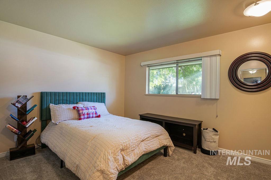 2138 Hillcrest Drive, Twin Falls, Idaho 83301, 2 Bedrooms, 2 Bathrooms, Residential For Sale, Price $419,000,MLS 98980170