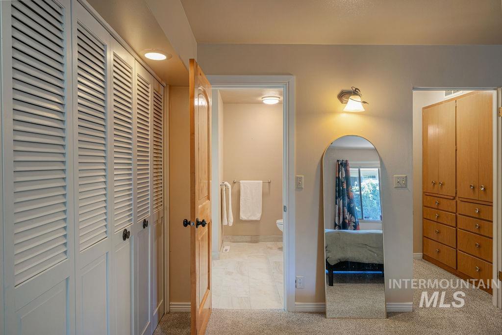 2138 Hillcrest Drive, Twin Falls, Idaho 83301, 2 Bedrooms, 2 Bathrooms, Residential For Sale, Price $419,000,MLS 98980170