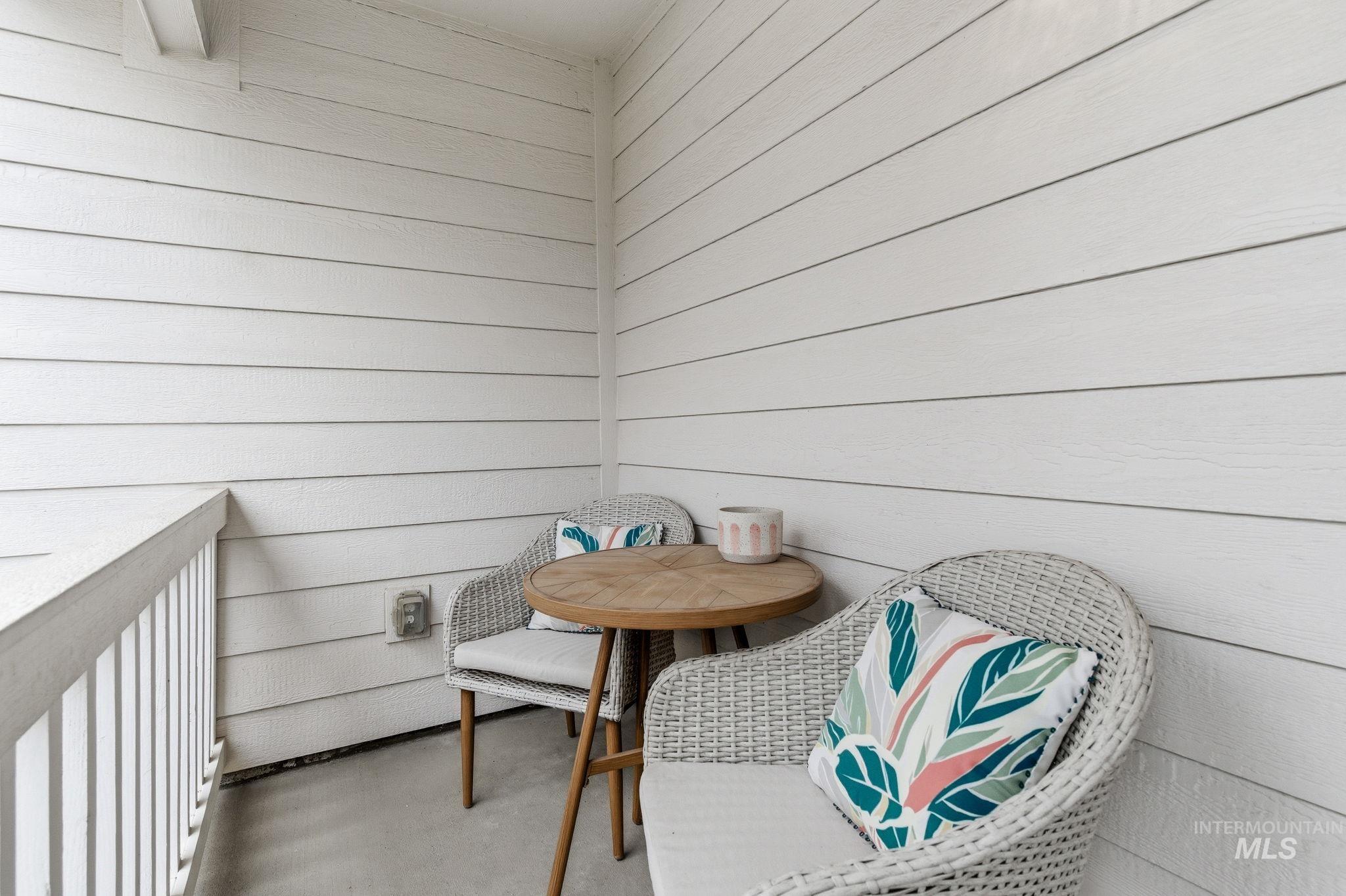 1980 W Turquoise Dr., Kuna, Idaho 83634, 6 Bedrooms, 3.5 Bathrooms, Residential For Sale, Price $537,900,MLS 98980172