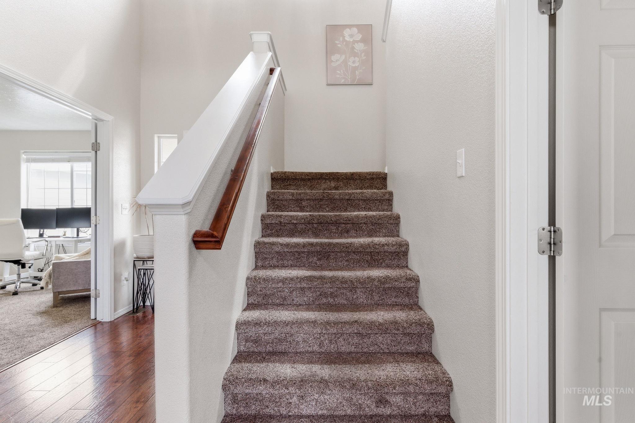 1980 W Turquoise Dr., Kuna, Idaho 83634, 6 Bedrooms, 3.5 Bathrooms, Residential For Sale, Price $537,900,MLS 98980172