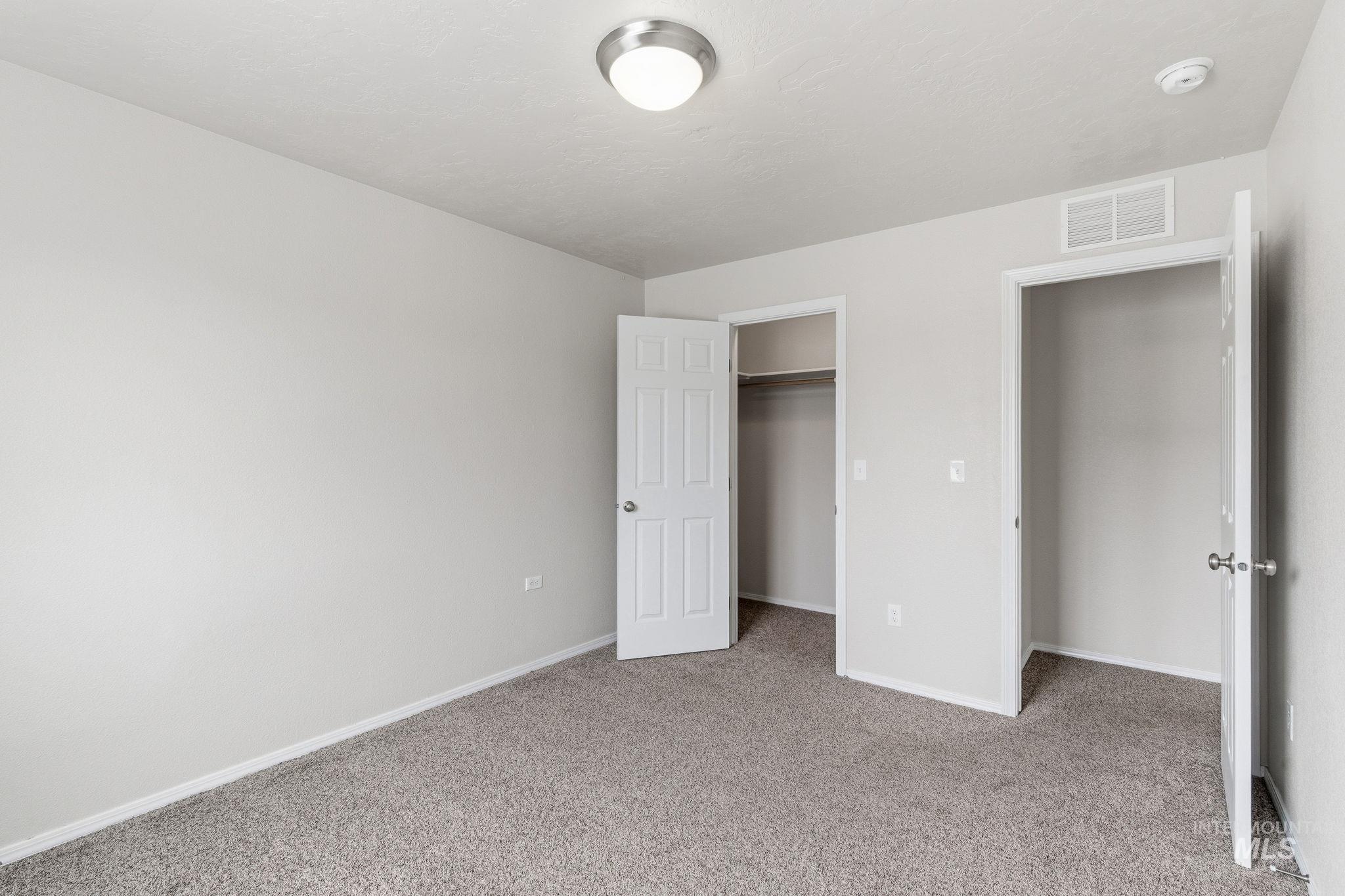 1980 W Turquoise Dr., Kuna, Idaho 83634, 6 Bedrooms, 3.5 Bathrooms, Residential For Sale, Price $537,900,MLS 98980172