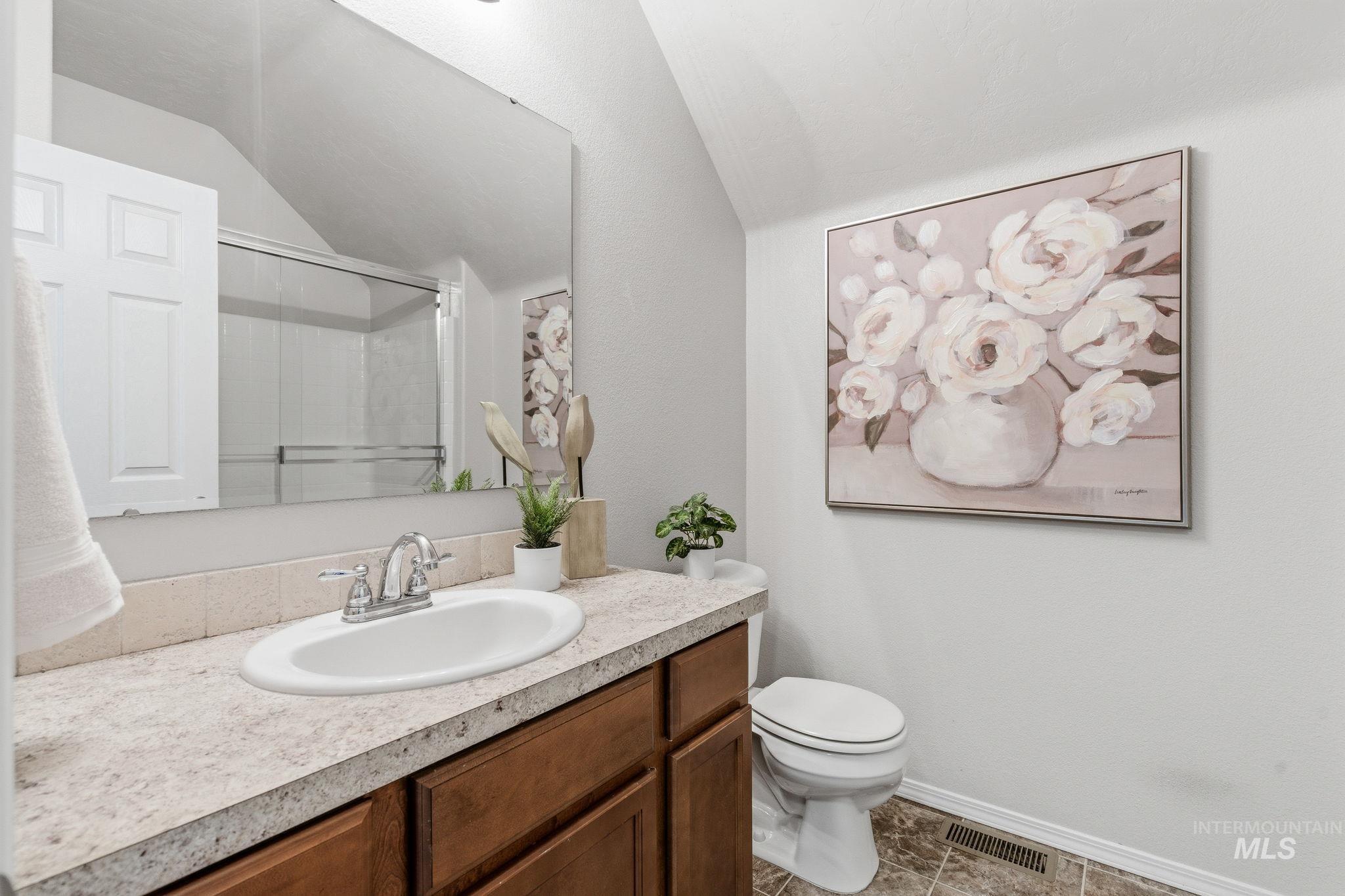 1980 W Turquoise Dr., Kuna, Idaho 83634, 6 Bedrooms, 3.5 Bathrooms, Residential For Sale, Price $537,900,MLS 98980172