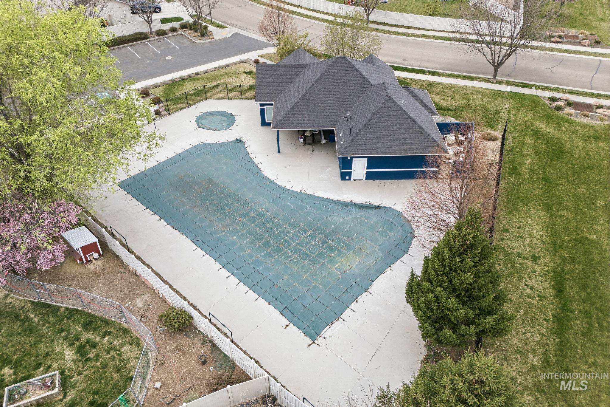 1980 W Turquoise Dr., Kuna, Idaho 83634, 6 Bedrooms, 3.5 Bathrooms, Residential For Sale, Price $537,900,MLS 98980172