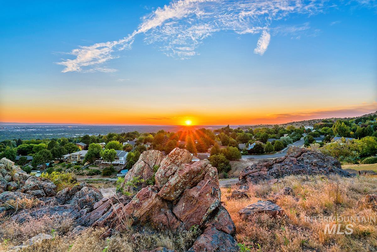 3572 E Asteroid Ct, Boise, Idaho 83712, 4 Bedrooms, 4 Bathrooms, Residential For Sale, Price $1,489,900,MLS 98980173