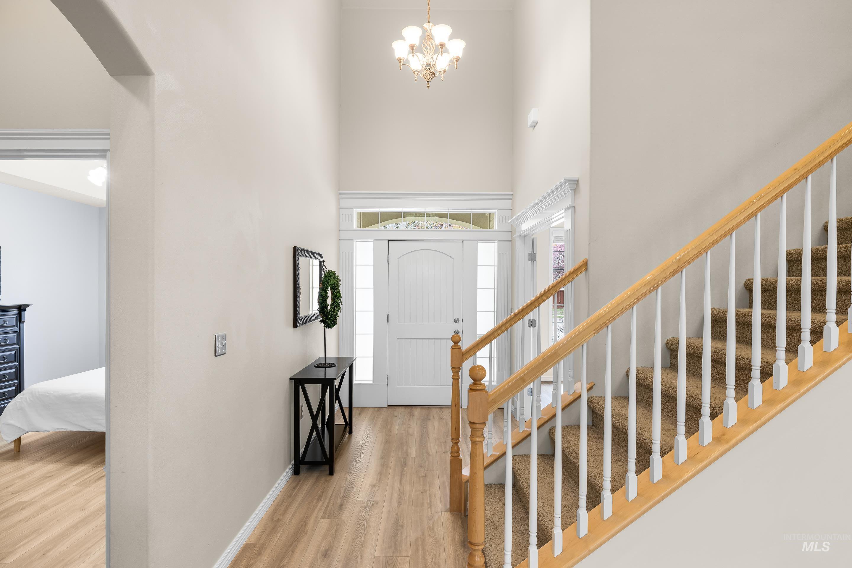 4481 N Diamond Creek, Meridian, Idaho 83646, 4 Bedrooms, 2.5 Bathrooms, Residential For Sale, Price $635,000,MLS 98980174