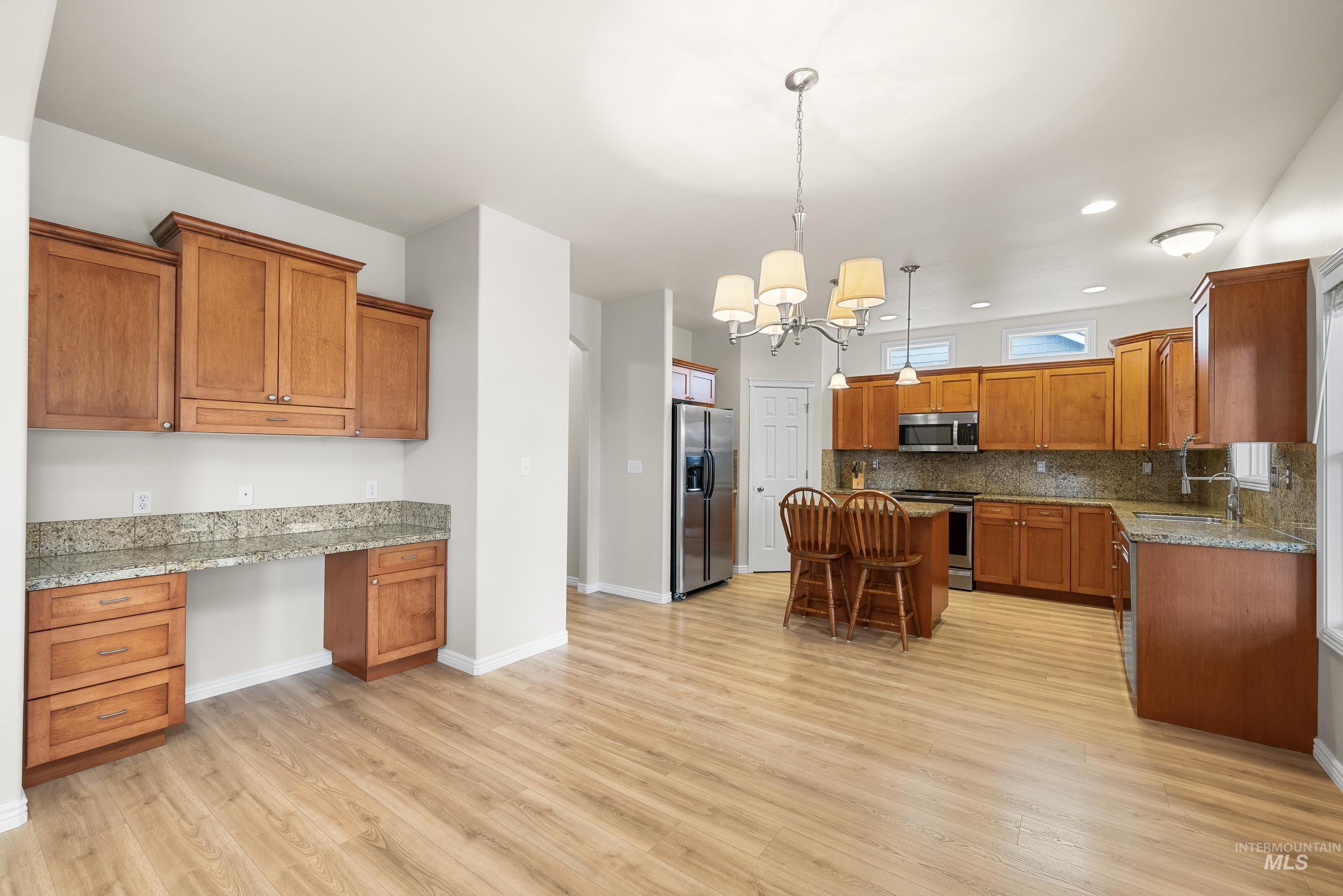 4481 N Diamond Creek, Meridian, Idaho 83646, 4 Bedrooms, 2.5 Bathrooms, Residential For Sale, Price $635,000,MLS 98980174