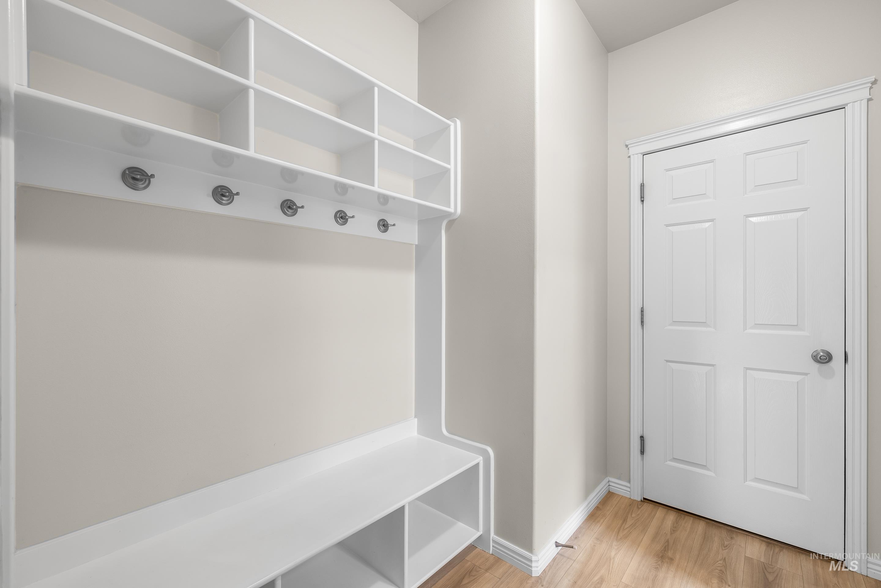 4481 N Diamond Creek, Meridian, Idaho 83646, 4 Bedrooms, 2.5 Bathrooms, Residential For Sale, Price $635,000,MLS 98980174