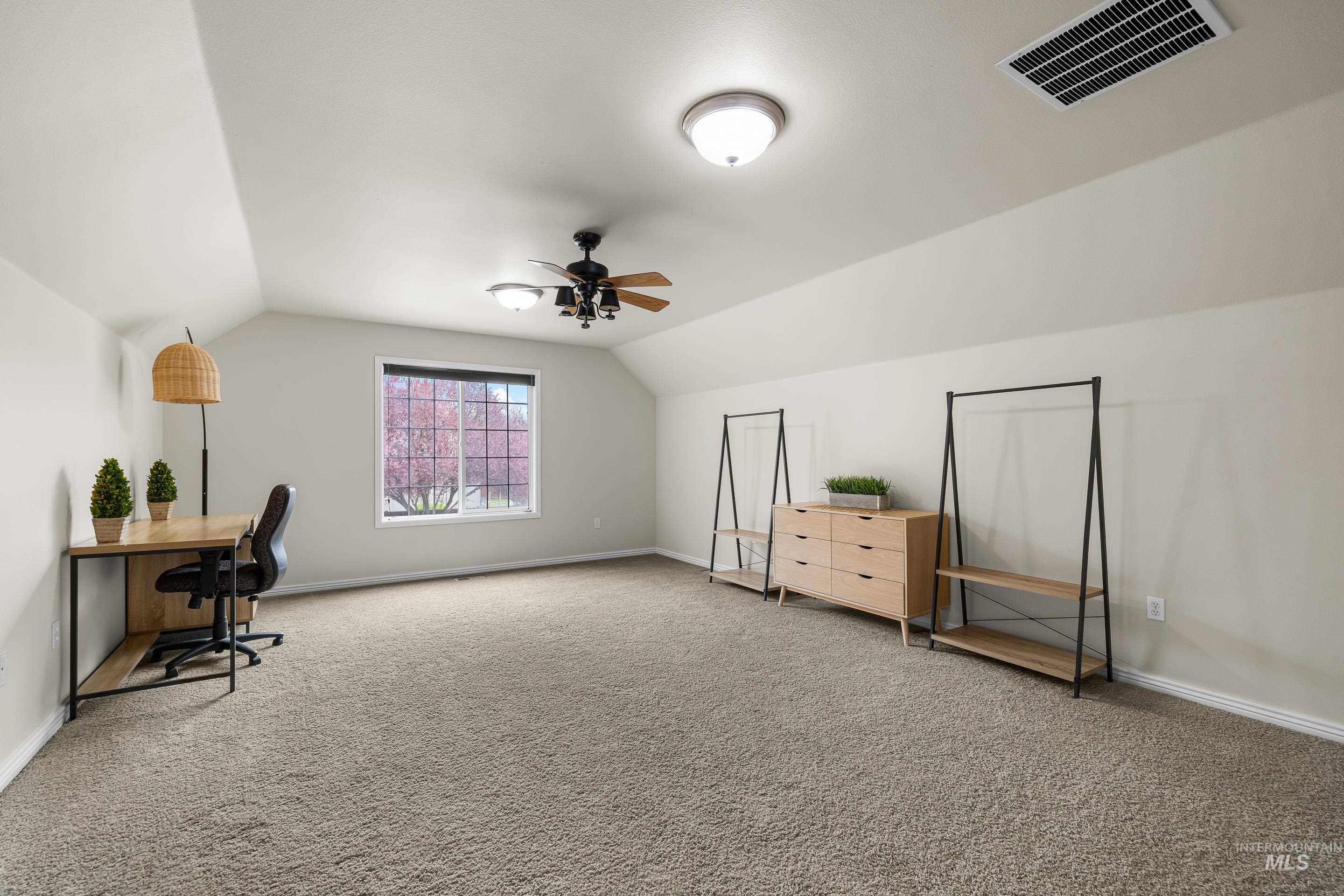 4481 N Diamond Creek, Meridian, Idaho 83646, 4 Bedrooms, 2.5 Bathrooms, Residential For Sale, Price $635,000,MLS 98980174