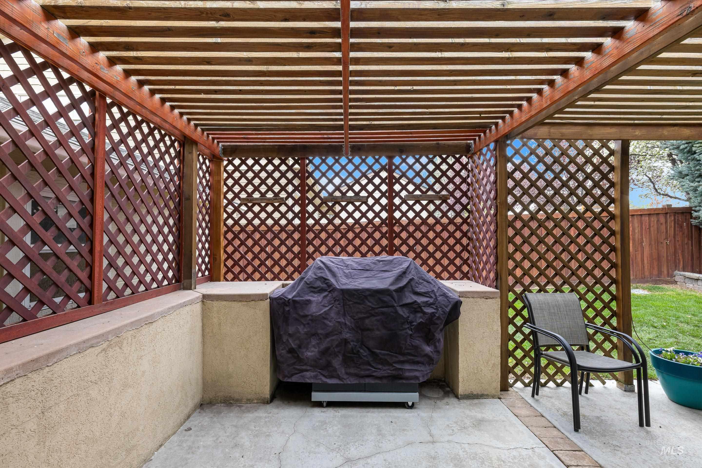 4481 N Diamond Creek, Meridian, Idaho 83646, 4 Bedrooms, 2.5 Bathrooms, Residential For Sale, Price $635,000,MLS 98980174