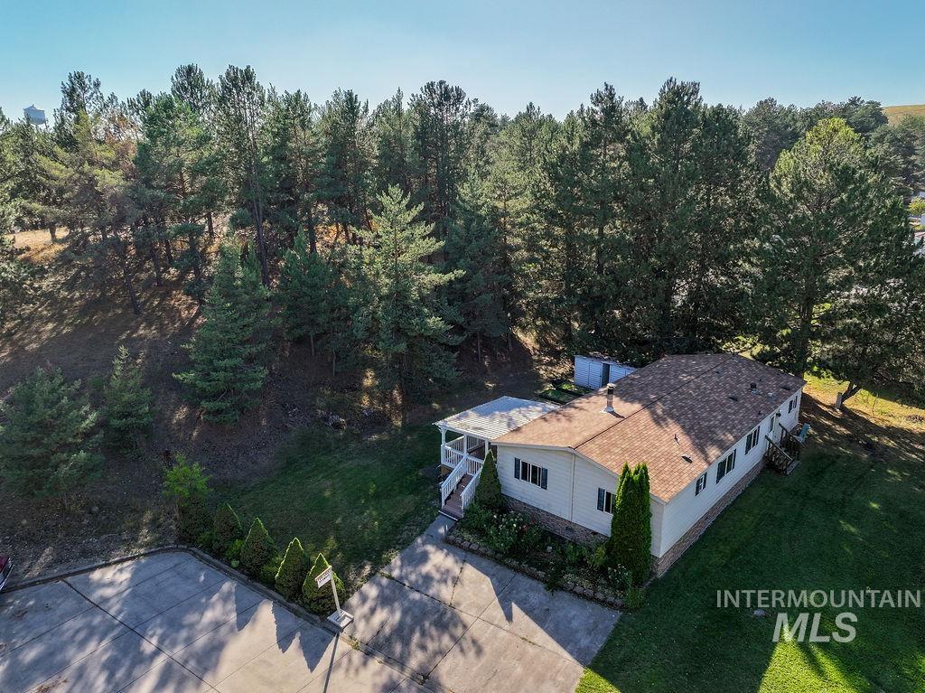 609 N Almon St, Moscow, Idaho 83843, 3 Bedrooms, 2 Bathrooms, Residential For Sale, Price $145,000,MLS 98980175