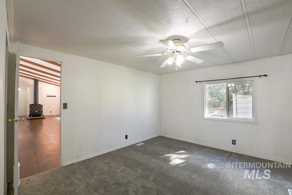 609 N Almon St, Moscow, Idaho 83843, 3 Bedrooms, 2 Bathrooms, Residential For Sale, Price $145,000,MLS 98980175