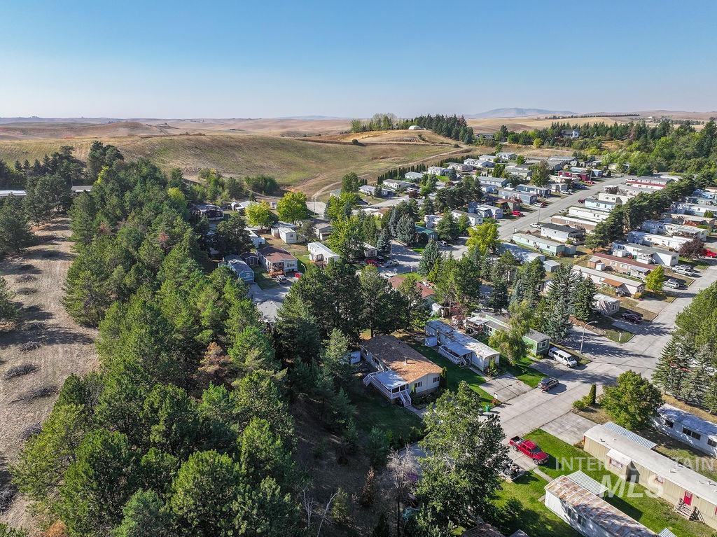 609 N Almon St, Moscow, Idaho 83843, 3 Bedrooms, 2 Bathrooms, Residential For Sale, Price $145,000,MLS 98980175