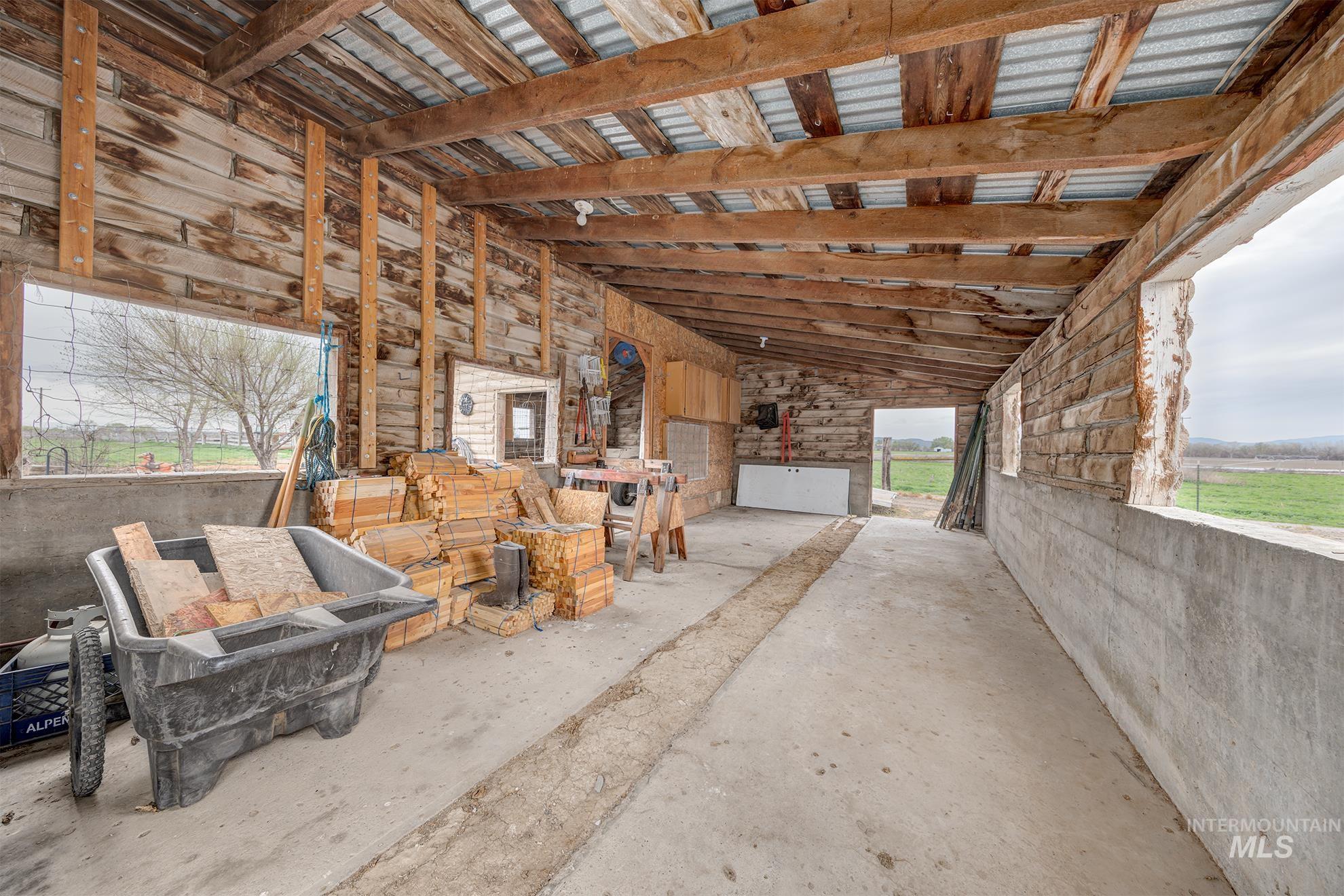 1363 Ross Road, Weiser, Idaho 83672, 2 Bedrooms, 2 Bathrooms, Residential For Sale, Price $529,000,MLS 98980176