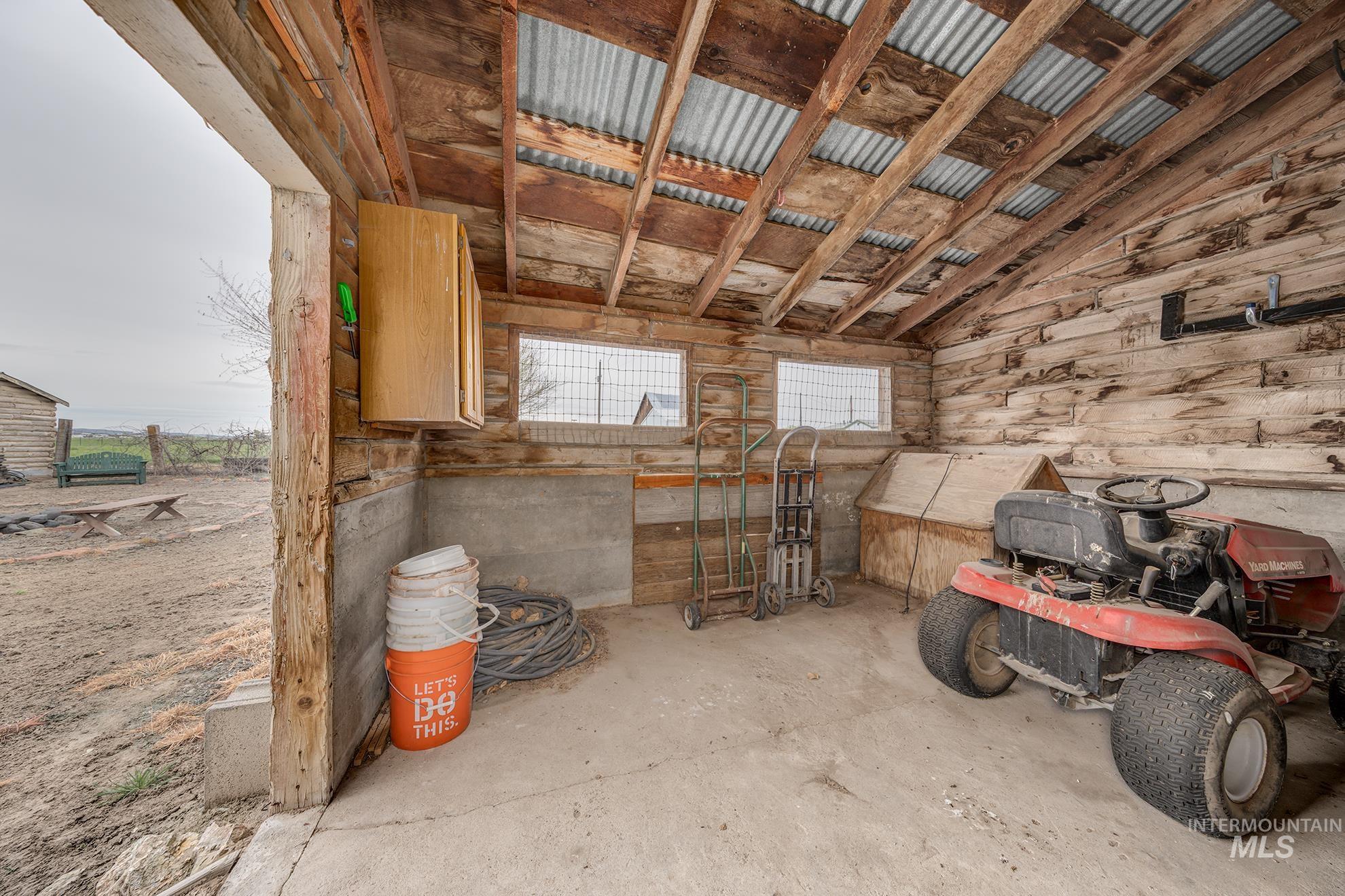 1363 Ross Road, Weiser, Idaho 83672, 2 Bedrooms, 2 Bathrooms, Residential For Sale, Price $529,000,MLS 98980176