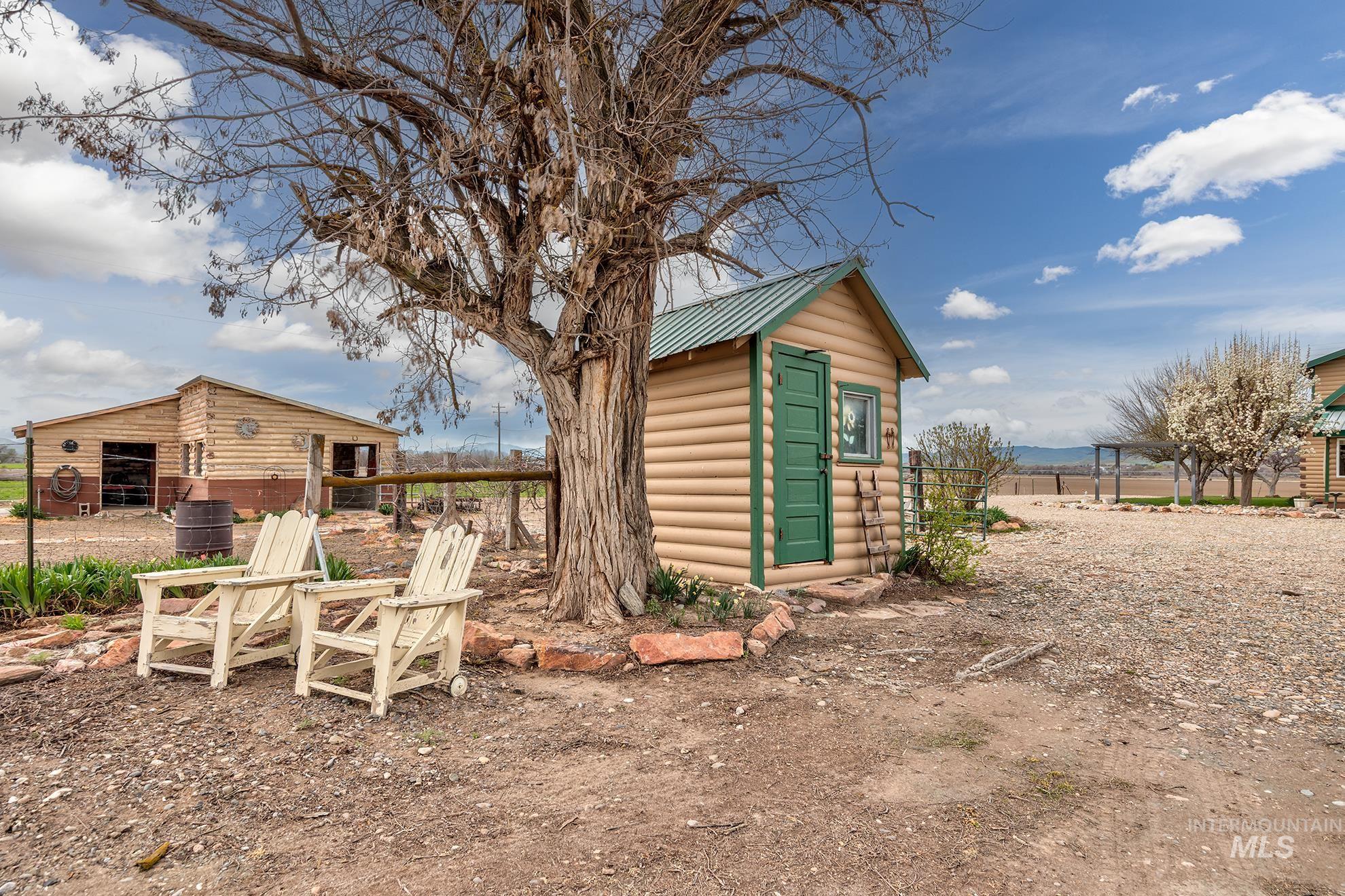 1363 Ross Road, Weiser, Idaho 83672, 2 Bedrooms, 2 Bathrooms, Residential For Sale, Price $529,000,MLS 98980176