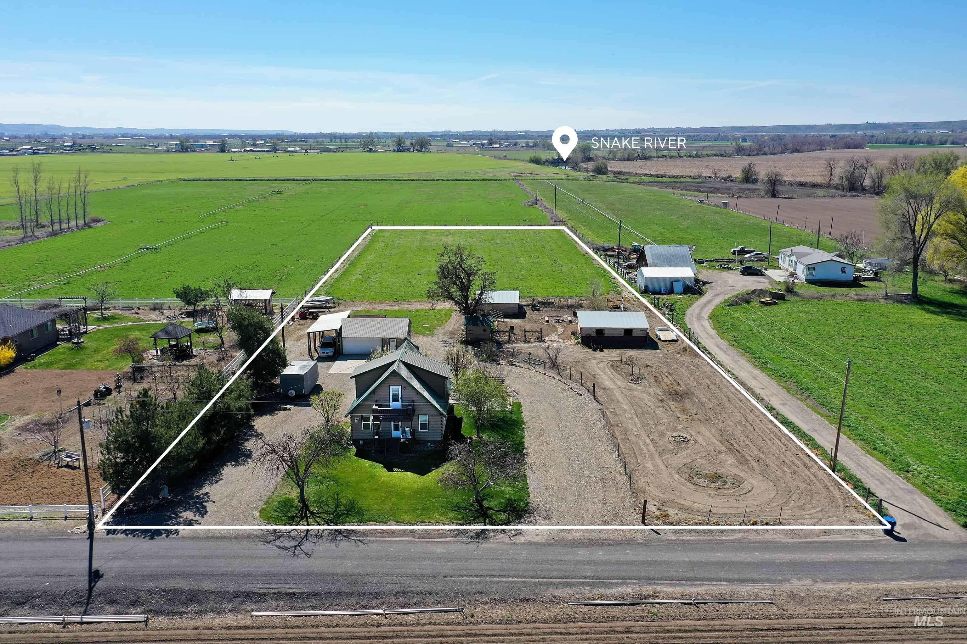 1363 Ross Road, Weiser, Idaho 83672, 2 Bedrooms, 2 Bathrooms, Residential For Sale, Price $529,000,MLS 98980176