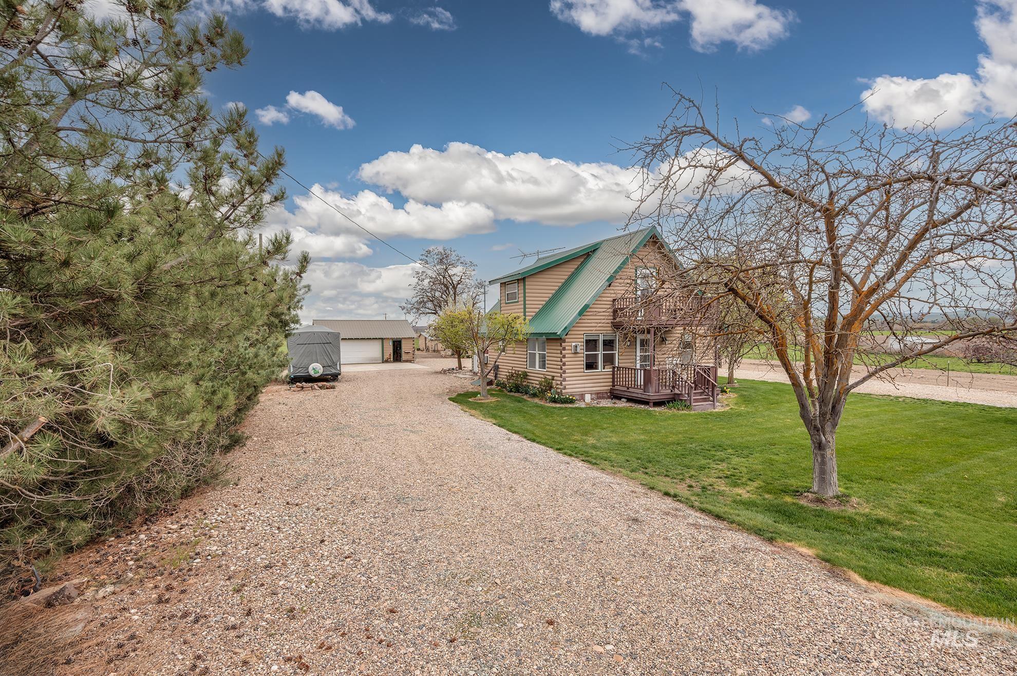 1363 Ross Road, Weiser, Idaho 83672, 2 Bedrooms, 2 Bathrooms, Residential For Sale, Price $529,000,MLS 98980176