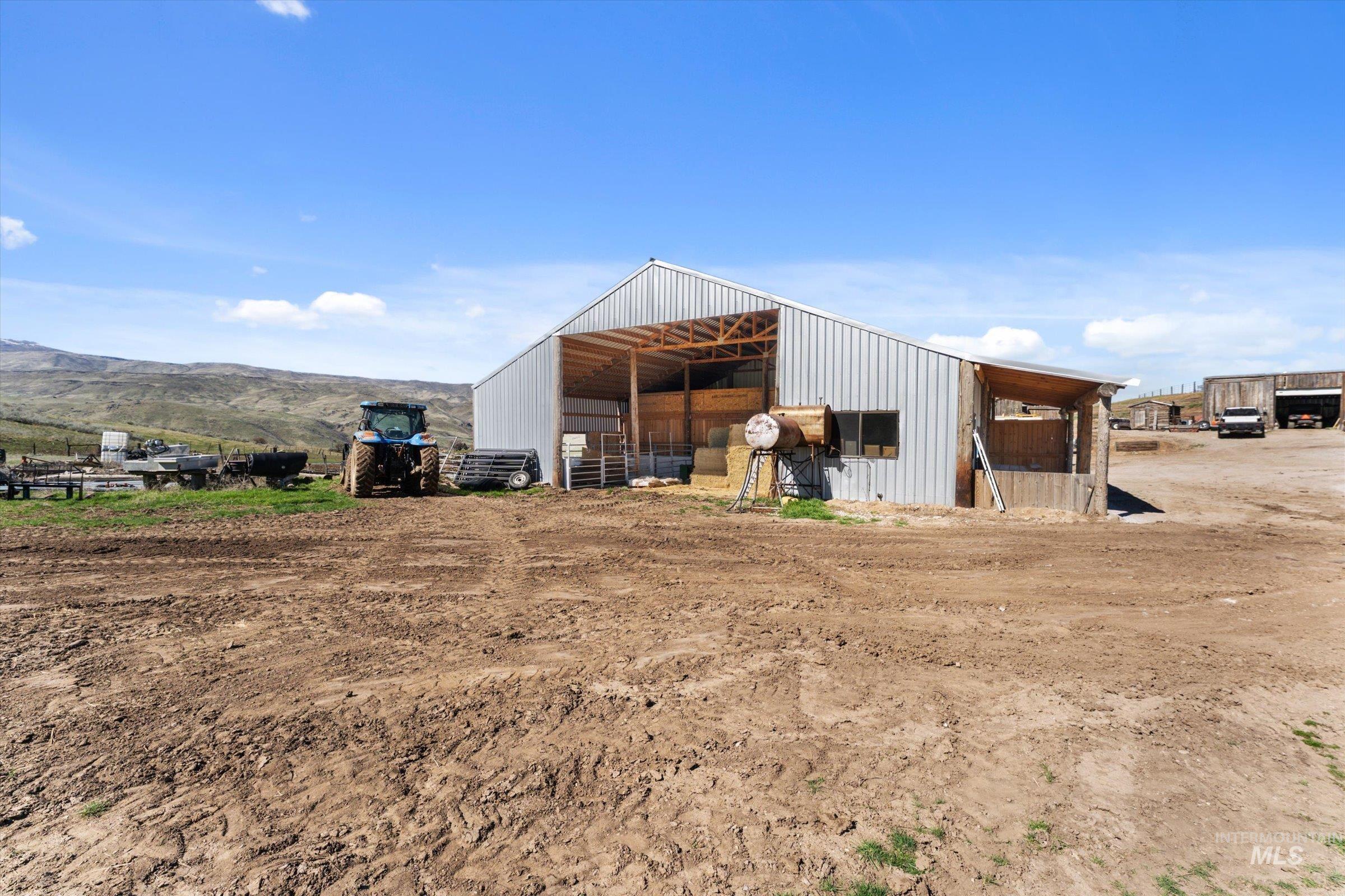 11555 Liberty Rd, Sweet, Idaho 83670, 2 Bedrooms, 1 Bathroom, Residential For Sale, Price $6,399,999,MLS 98980177