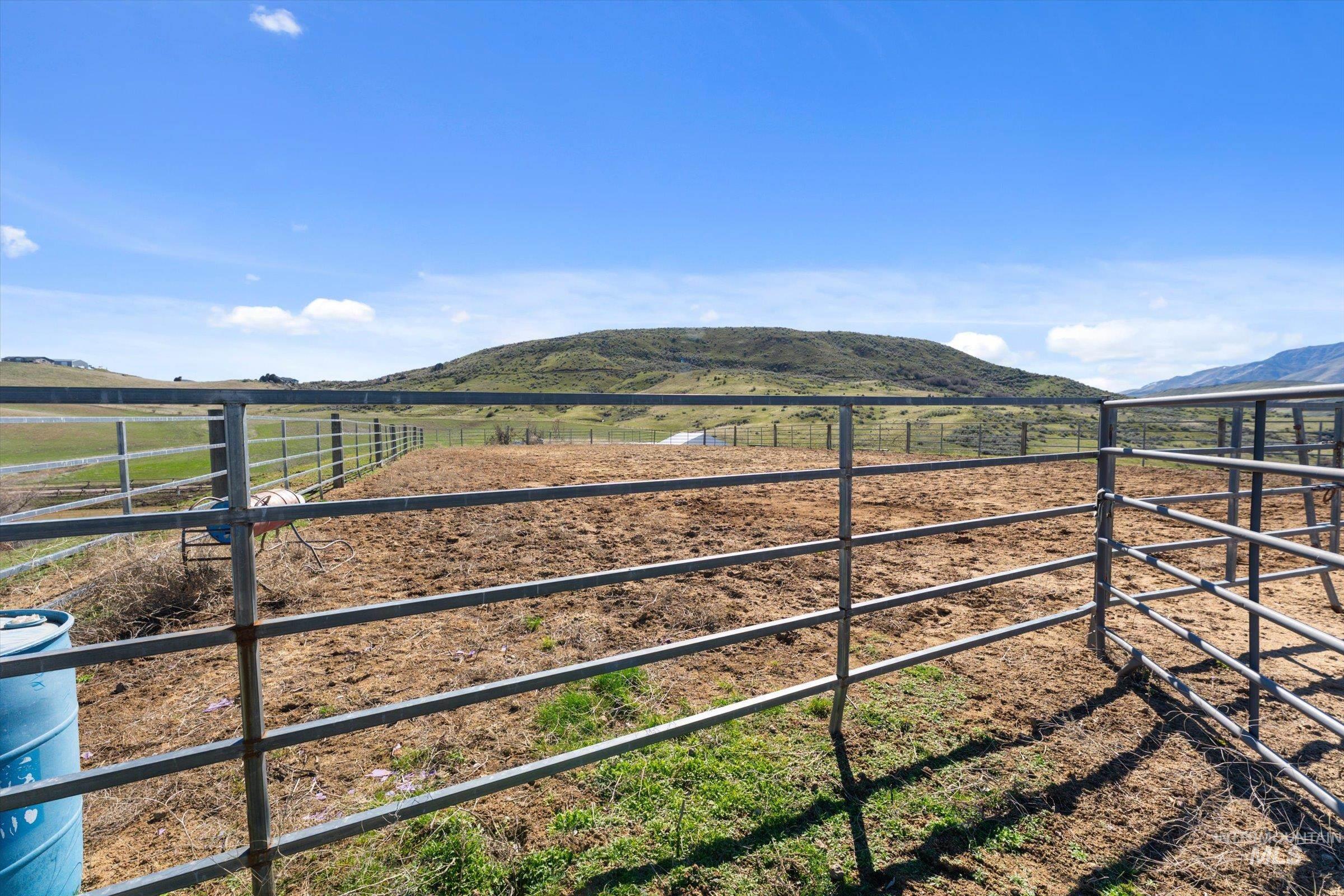 11555 Liberty Rd, Sweet, Idaho 83670, 2 Bedrooms, 1 Bathroom, Residential For Sale, Price $6,399,999,MLS 98980177