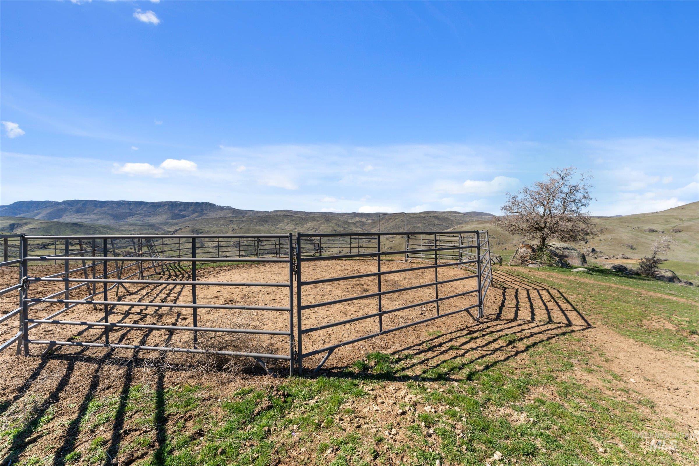 11555 Liberty Rd, Sweet, Idaho 83670, 2 Bedrooms, 1 Bathroom, Residential For Sale, Price $6,399,999,MLS 98980177