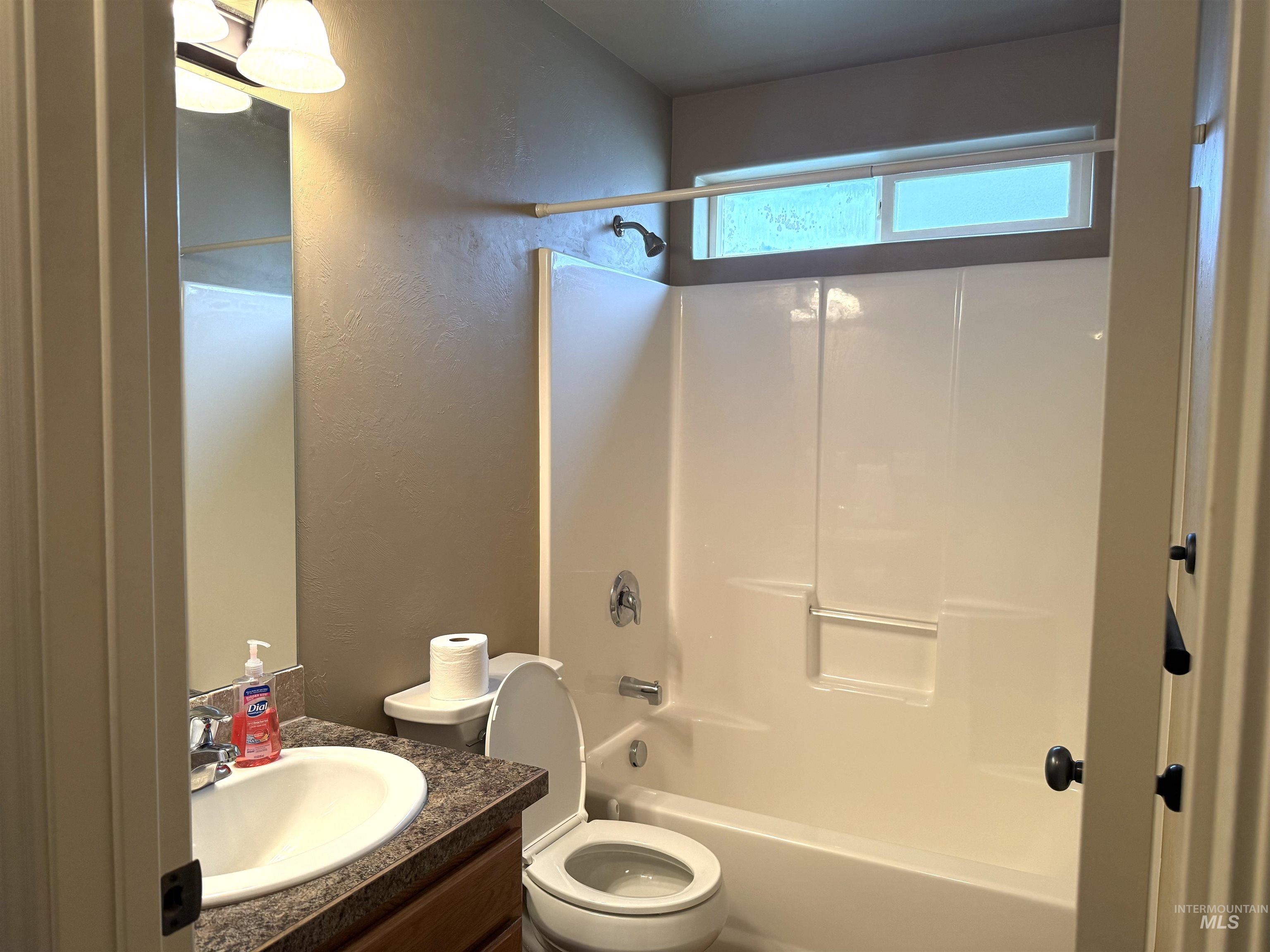 1506 N Adams, Jerome, Idaho 83338, 4 Bedrooms, 2 Bathrooms, Residential For Sale, Price $390,000,MLS 98980178