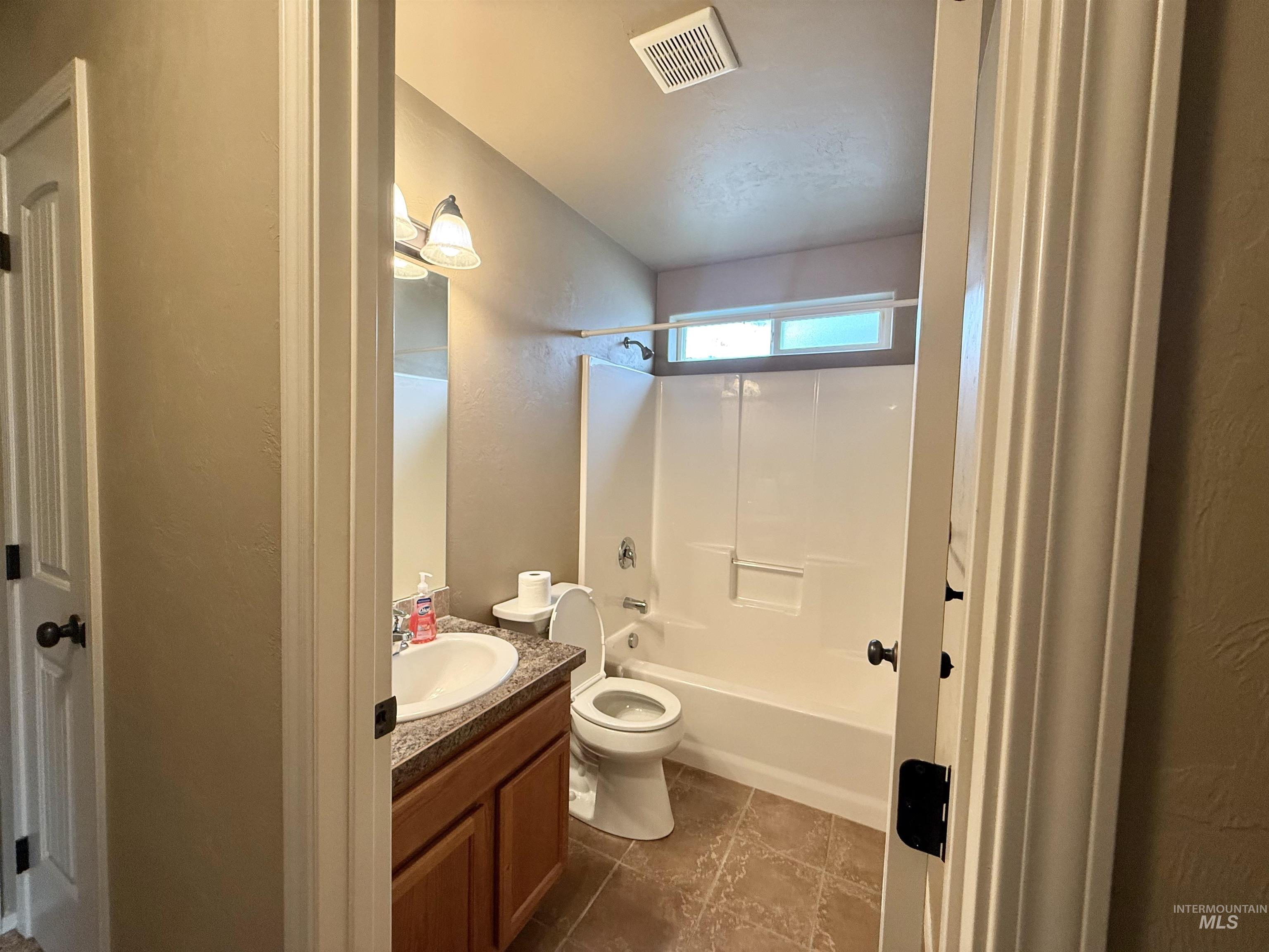 1506 N Adams, Jerome, Idaho 83338, 4 Bedrooms, 2 Bathrooms, Residential For Sale, Price $390,000,MLS 98980178