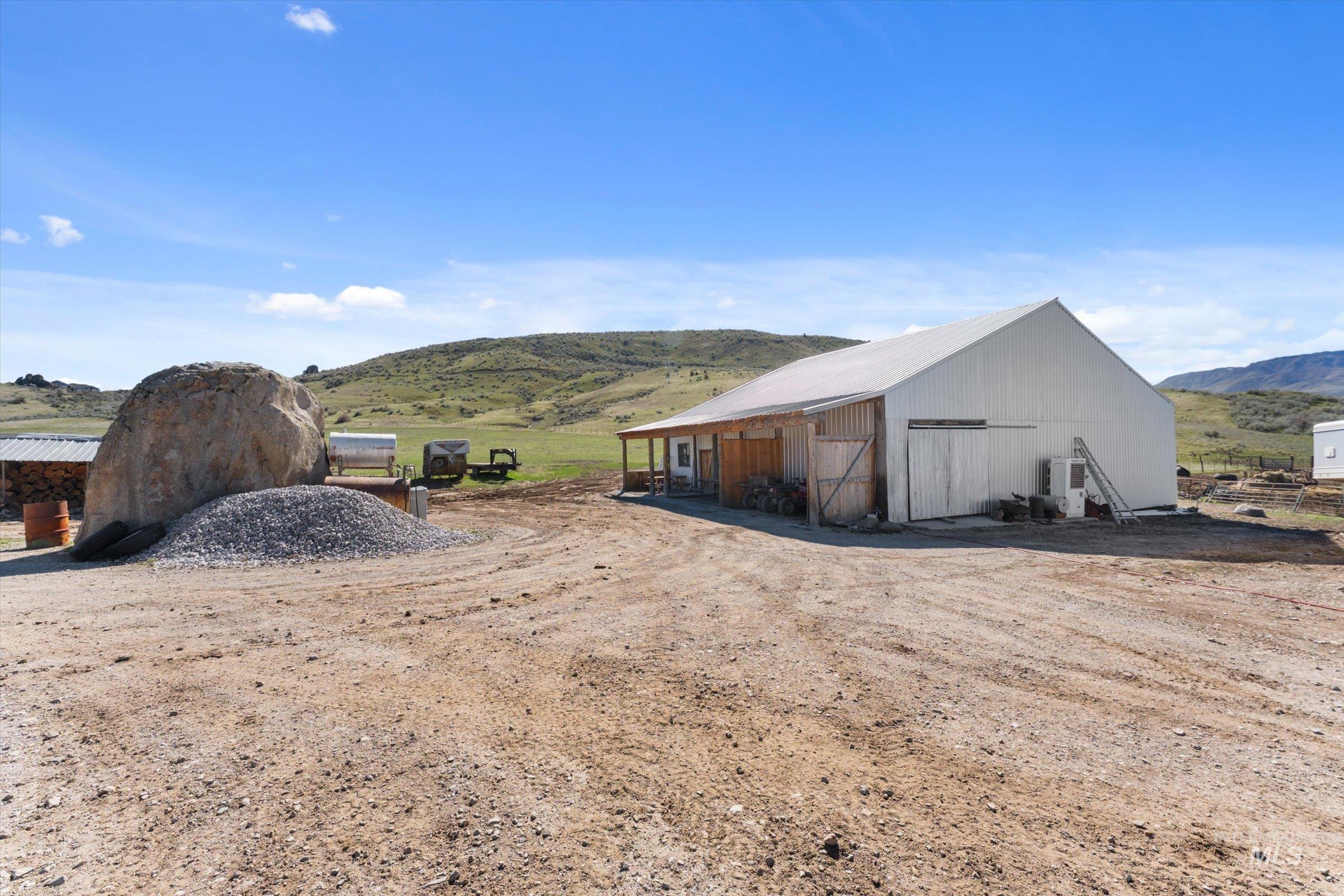 11555 Liberty Rd, Sweet, Idaho 83670, 2 Bedrooms, 1 Bathroom, Farm & Ranch For Sale, Price $6,399,999, 98980181