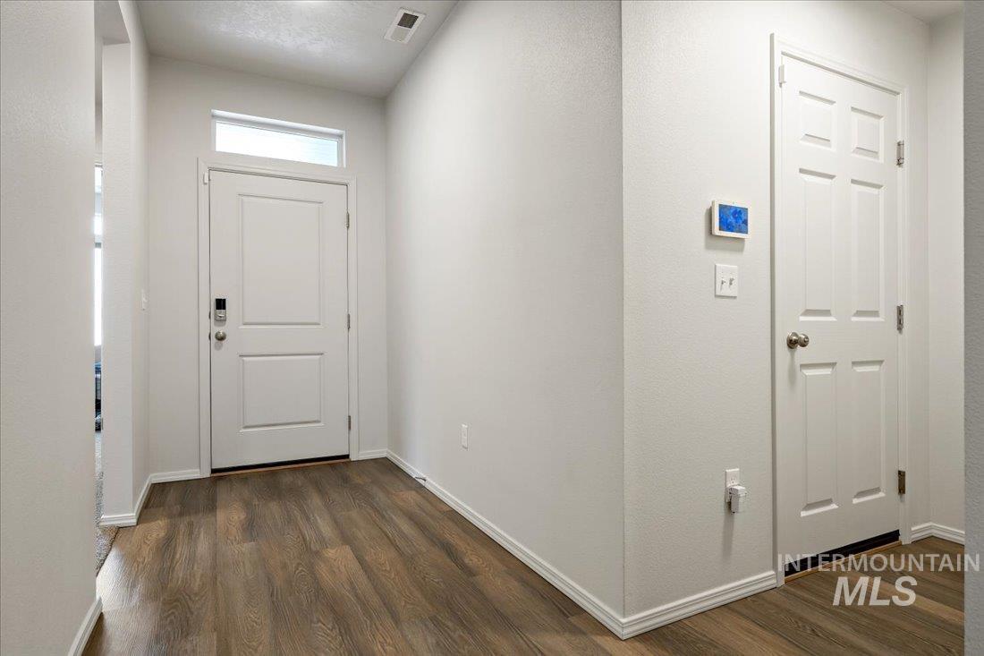 7565 E Bratton Dr., Nampa, Idaho 83687-5631, 4 Bedrooms, 2 Bathrooms, Residential For Sale, Price $460,000,MLS 98980182