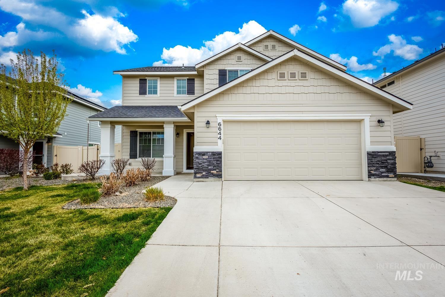 6644 S Nordean Ave, Meridian, Idaho 83642, 4 Bedrooms, 2.5 Bathrooms, Residential For Sale, Price $469,000,MLS 98980185
