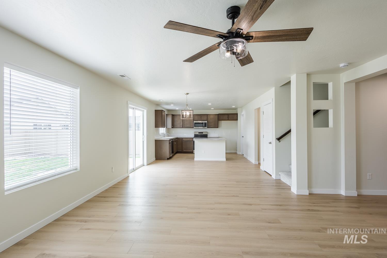 6644 S Nordean Ave, Meridian, Idaho 83642, 4 Bedrooms, 2.5 Bathrooms, Residential For Sale, Price $469,000,MLS 98980185