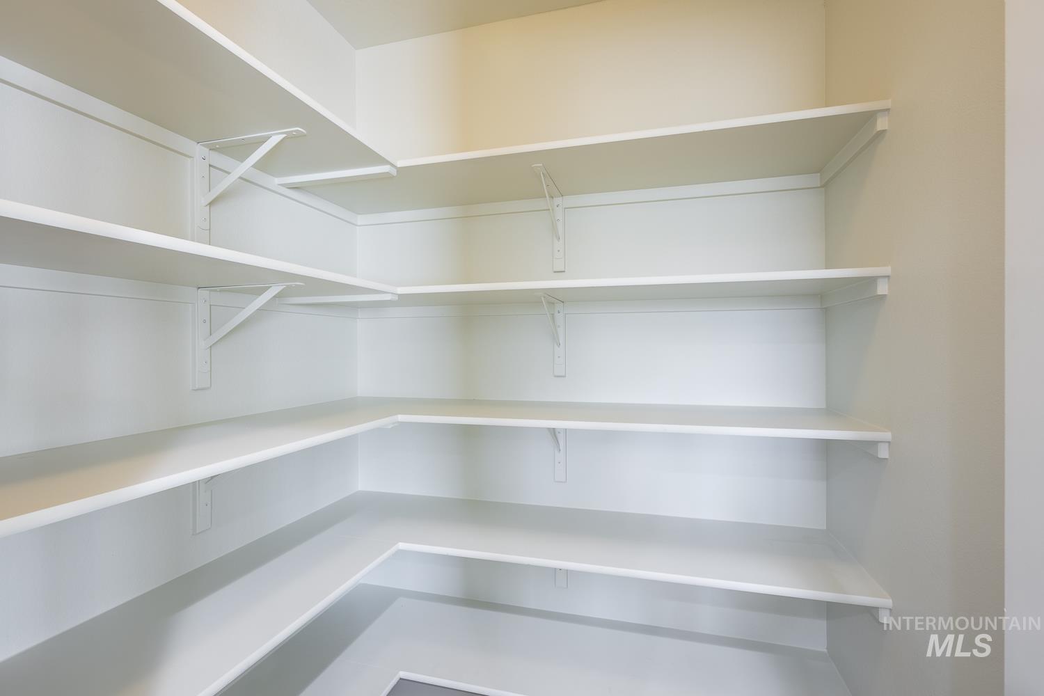 6644 S Nordean Ave, Meridian, Idaho 83642, 4 Bedrooms, 2.5 Bathrooms, Residential For Sale, Price $469,000,MLS 98980185