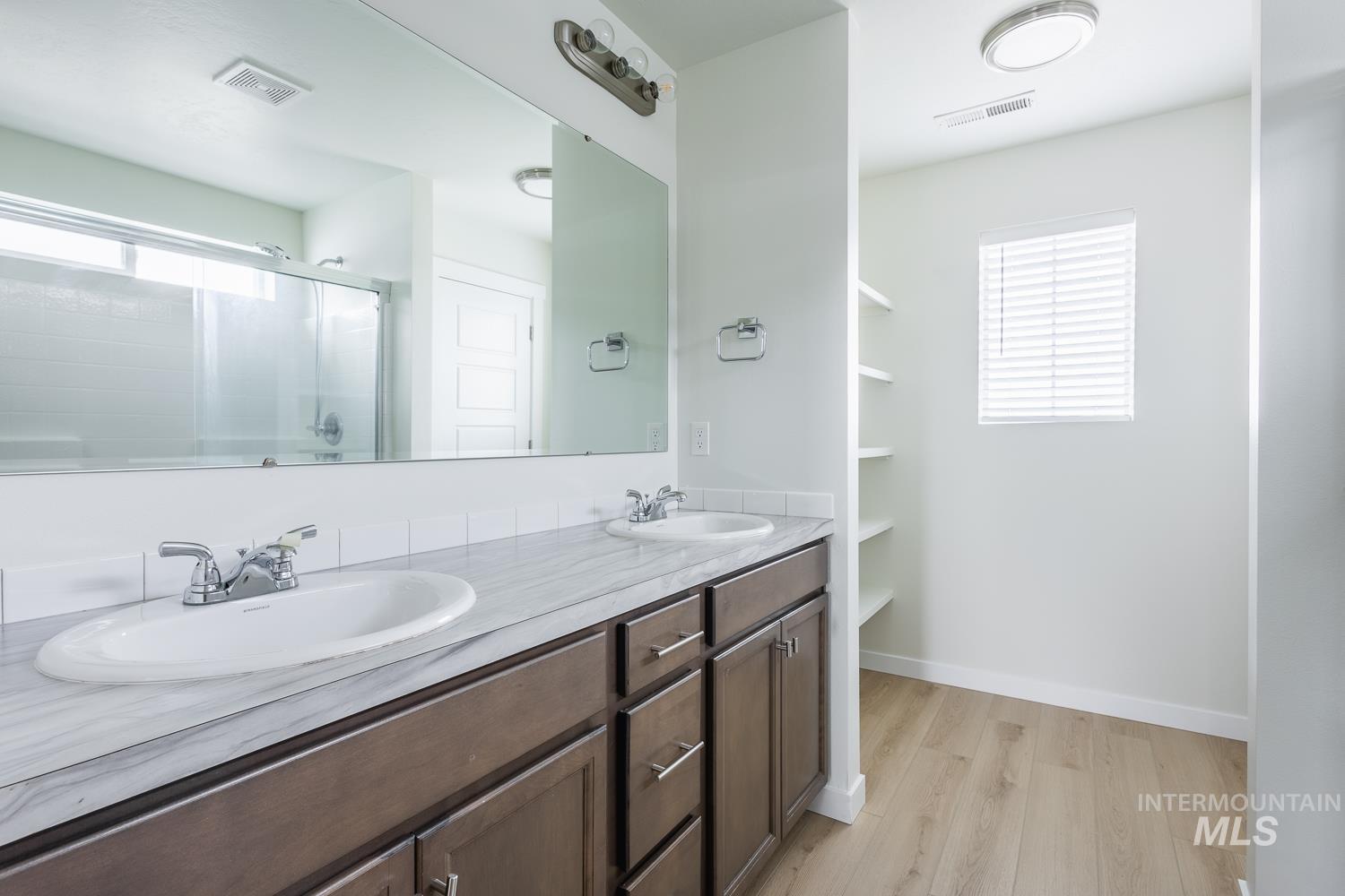 6644 S Nordean Ave, Meridian, Idaho 83642, 4 Bedrooms, 2.5 Bathrooms, Residential For Sale, Price $469,000,MLS 98980185