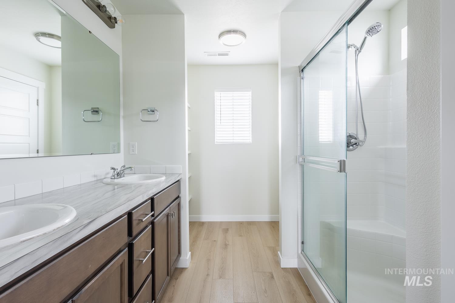 6644 S Nordean Ave, Meridian, Idaho 83642, 4 Bedrooms, 2.5 Bathrooms, Residential For Sale, Price $469,000,MLS 98980185