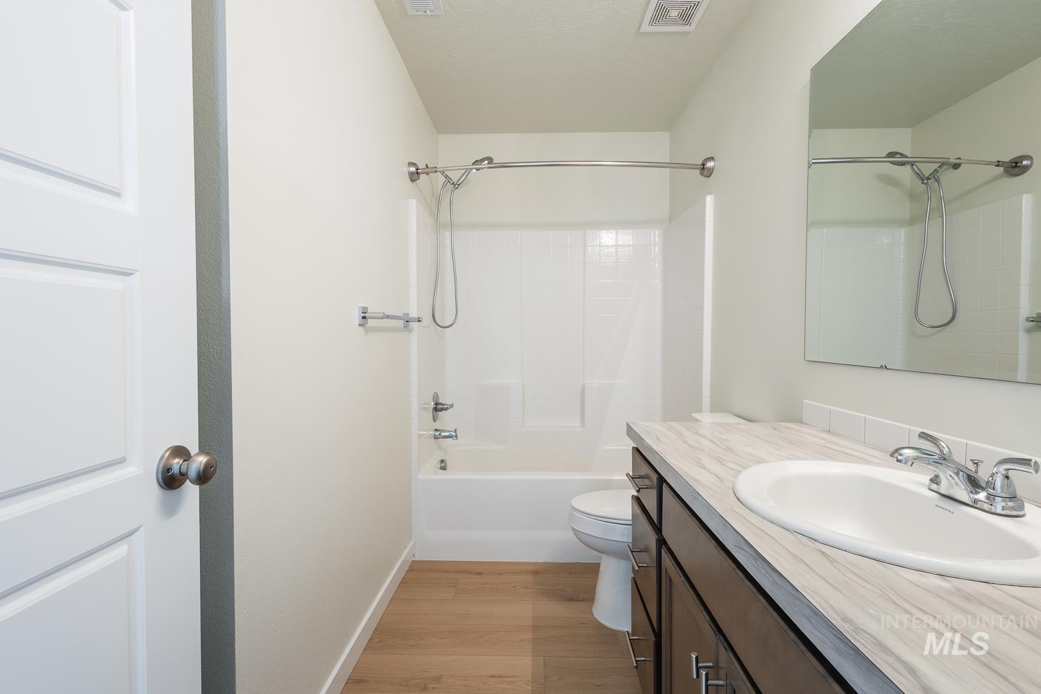 6644 S Nordean Ave, Meridian, Idaho 83642, 4 Bedrooms, 2.5 Bathrooms, Residential For Sale, Price $469,000,MLS 98980185