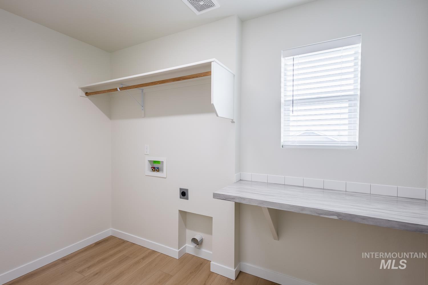 6644 S Nordean Ave, Meridian, Idaho 83642, 4 Bedrooms, 2.5 Bathrooms, Residential For Sale, Price $469,000,MLS 98980185