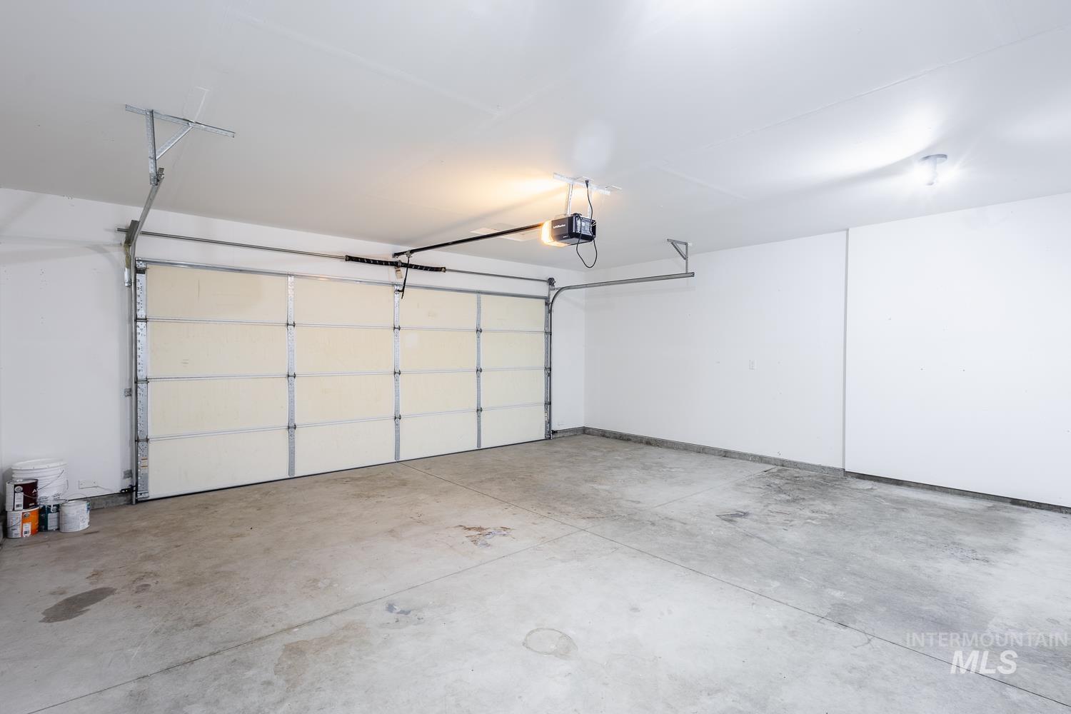 6644 S Nordean Ave, Meridian, Idaho 83642, 4 Bedrooms, 2.5 Bathrooms, Residential For Sale, Price $469,000,MLS 98980185