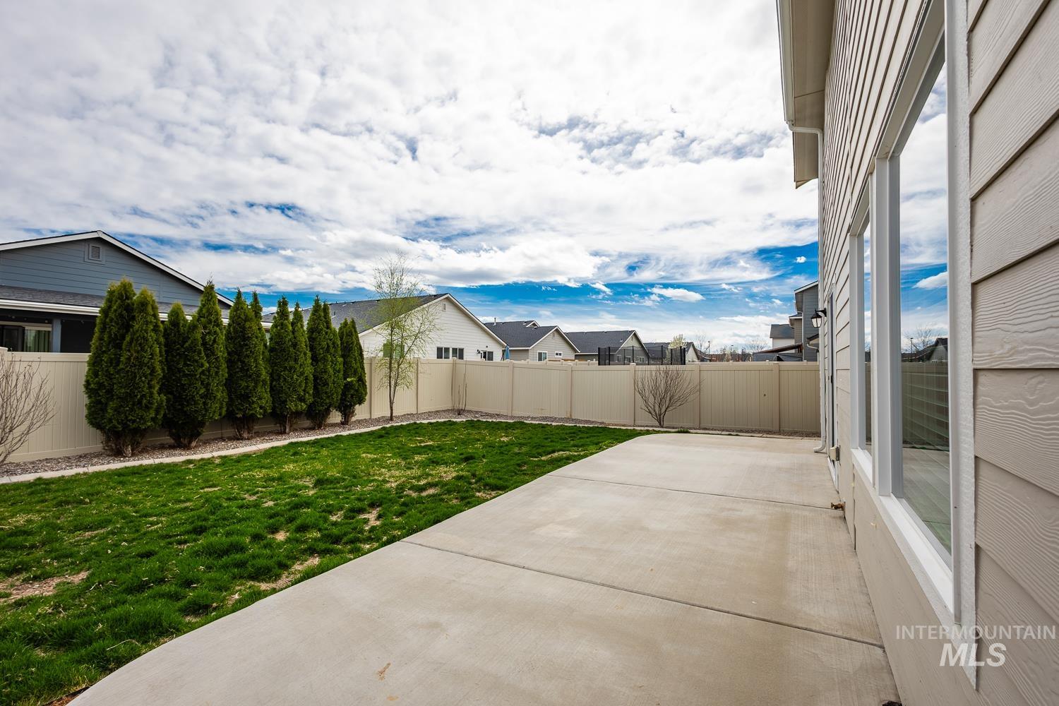 6644 S Nordean Ave, Meridian, Idaho 83642, 4 Bedrooms, 2.5 Bathrooms, Residential For Sale, Price $469,000,MLS 98980185
