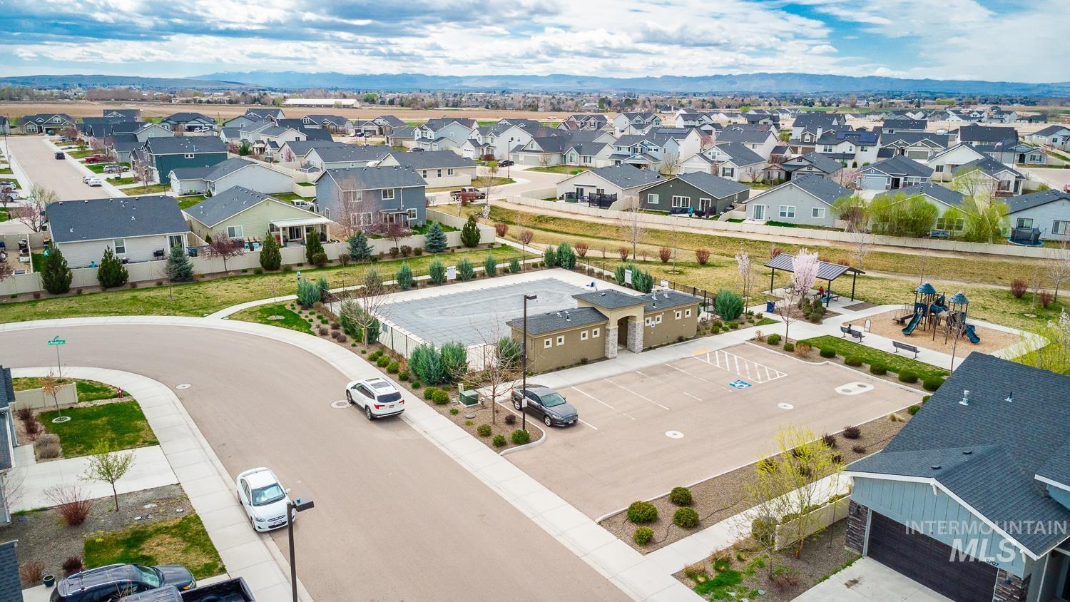 6644 S Nordean Ave, Meridian, Idaho 83642, 4 Bedrooms, 2.5 Bathrooms, Residential For Sale, Price $469,000,MLS 98980185