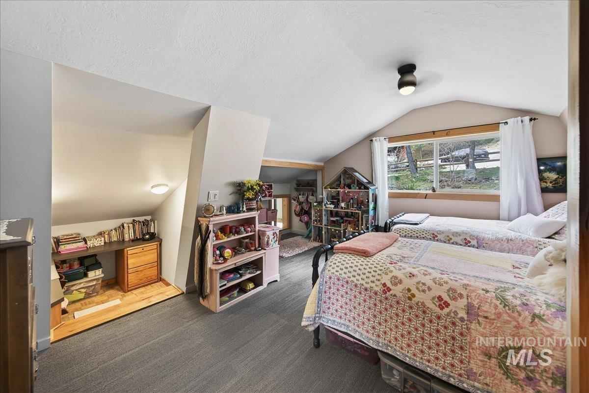 239 Tollgate Rd, Boise, Idaho 83716, 2 Bedrooms, 1 Bathroom, Residential For Sale, Price $750,000,MLS 98980186