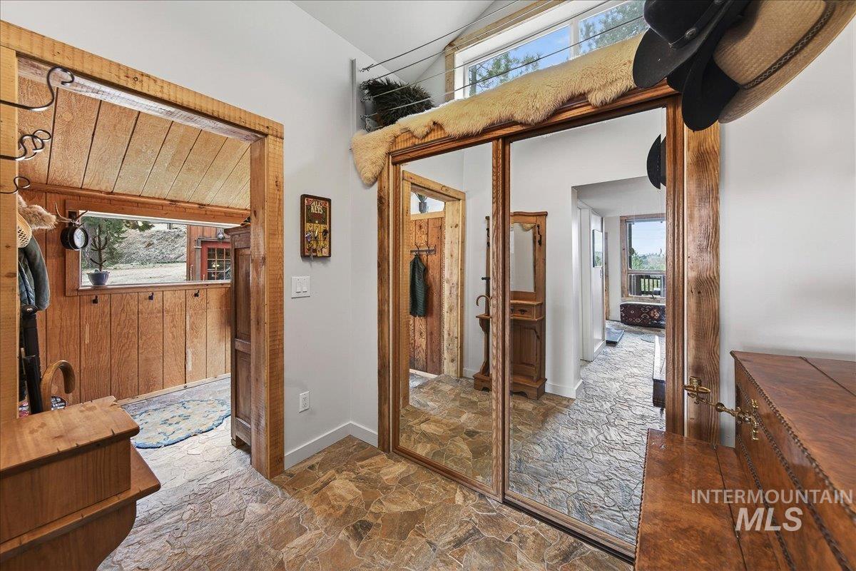 239 Tollgate Rd, Boise, Idaho 83716, 2 Bedrooms, 1 Bathroom, Residential For Sale, Price $750,000,MLS 98980186