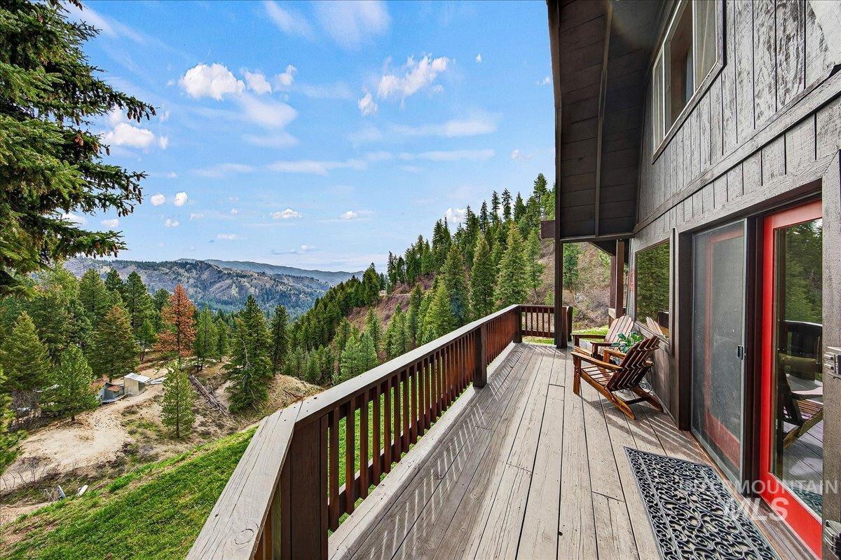 239 Tollgate Rd, Boise, Idaho 83716, 2 Bedrooms, 1 Bathroom, Residential For Sale, Price $750,000,MLS 98980186