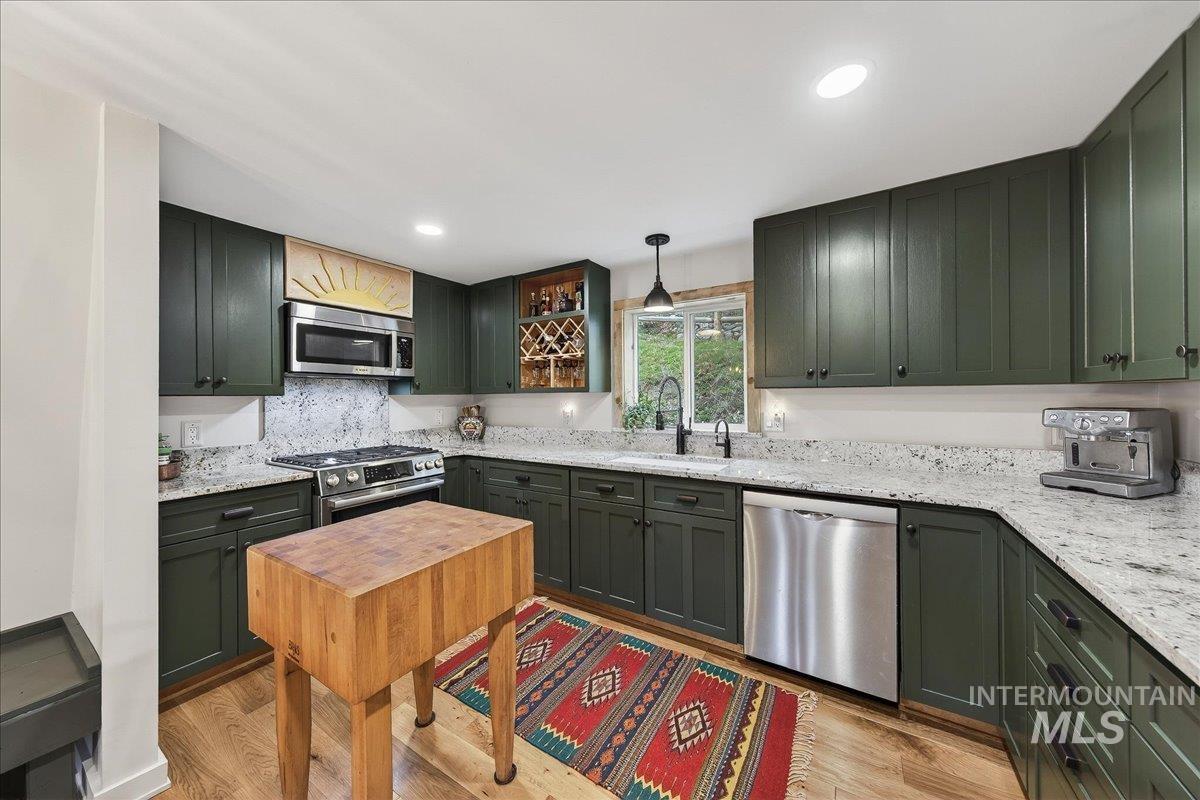 239 Tollgate Rd, Boise, Idaho 83716, 2 Bedrooms, 1 Bathroom, Residential For Sale, Price $750,000,MLS 98980186