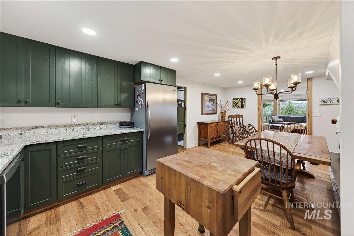 239 Tollgate Rd, Boise, Idaho 83716, 2 Bedrooms, 1 Bathroom, Residential For Sale, Price $750,000,MLS 98980186