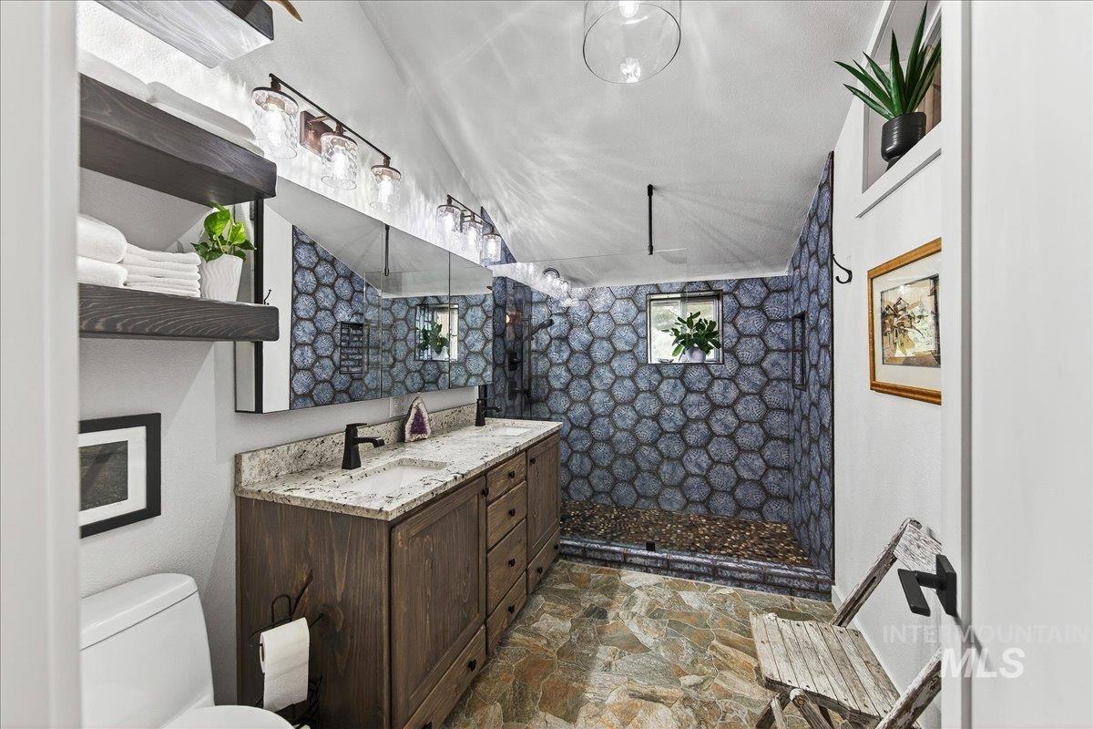 239 Tollgate Rd, Boise, Idaho 83716, 2 Bedrooms, 1 Bathroom, Residential For Sale, Price $750,000,MLS 98980186