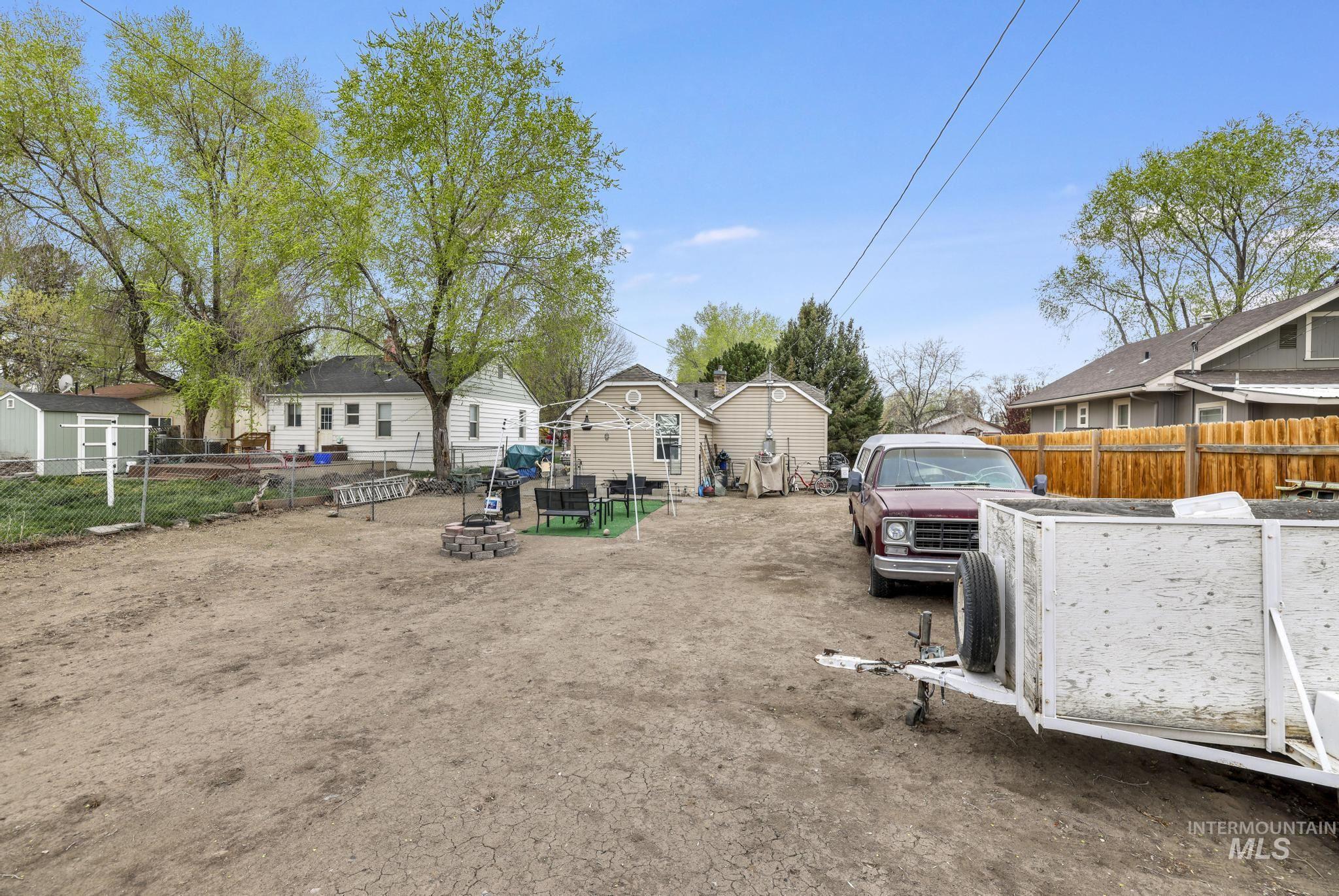 160 Monroe Street, Twin Falls, Idaho 83301, 2 Bedrooms, 1 Bathroom, Residential For Sale, Price $179,900,MLS 98980187